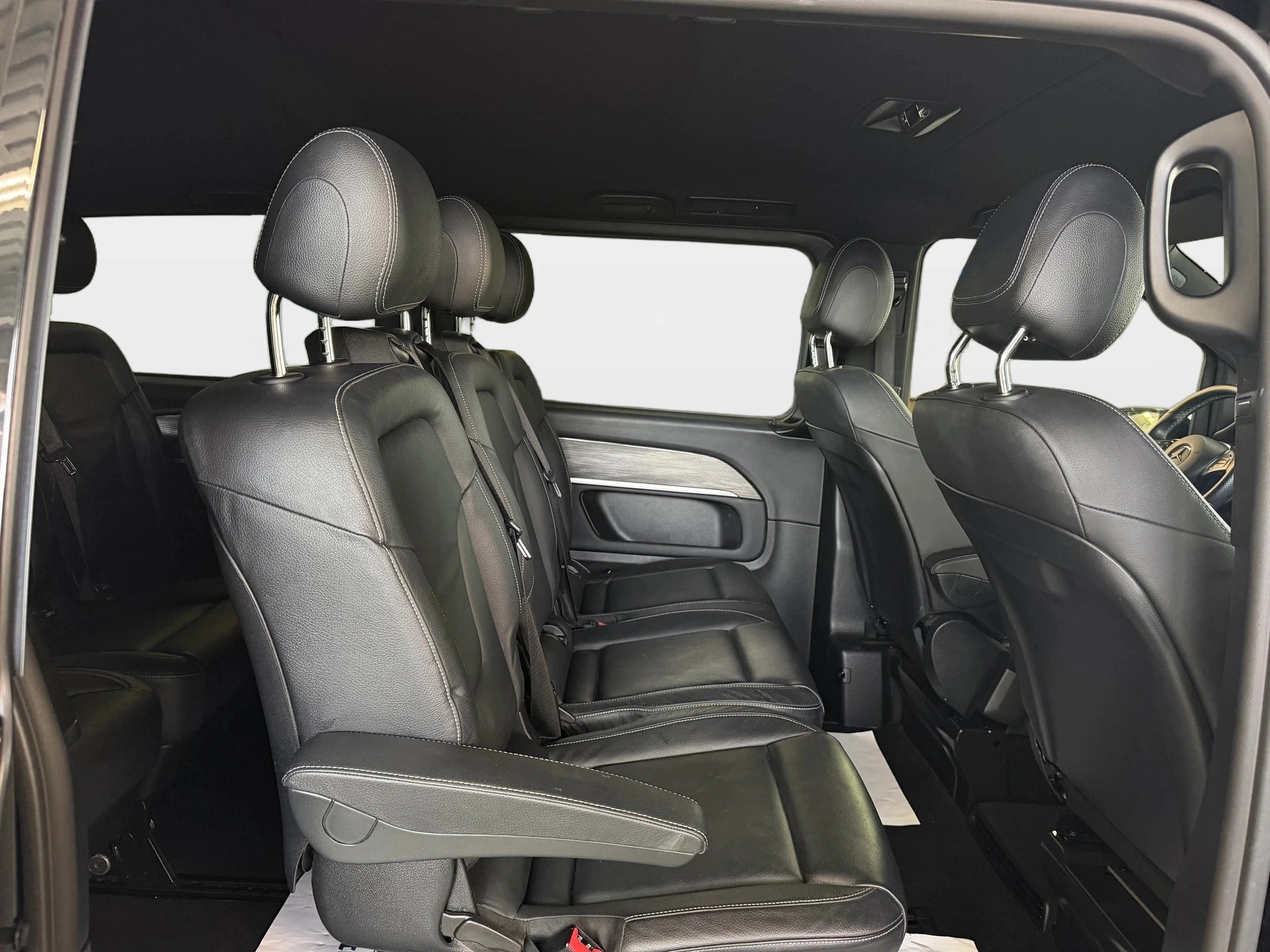 MERCEDES-BENZ V 300 d extralang Avantgarde 9G-Tronic | Ab MFK 01.2026 | Mercedes Garantie | Elektrische Türen L+R | 8-Plätzer-image-11