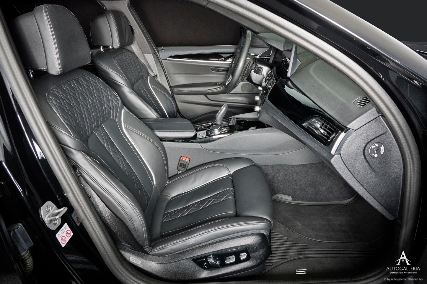 BMW-ALPINA D5 S Touring xDrive Switch-Tronic-image-8