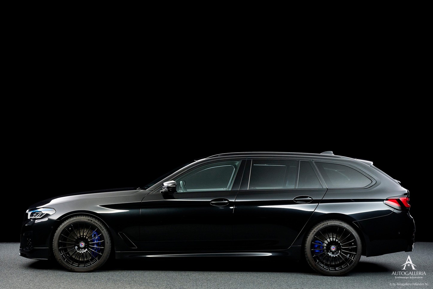 BMW-ALPINA D5 S Touring xDrive Switch-Tronic-image-2