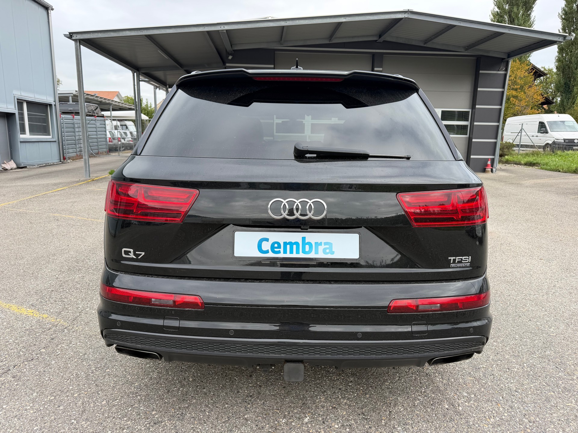AUDI S-LINE !! Q7 3.0 TFSI " 2018" QUATTRO MIT 7 SITZPLÄTZE" TIPTRONIC 333 PS BENZIN. AB MFK. AB SERVICE. MIT AHK 3500 KG .-image-12