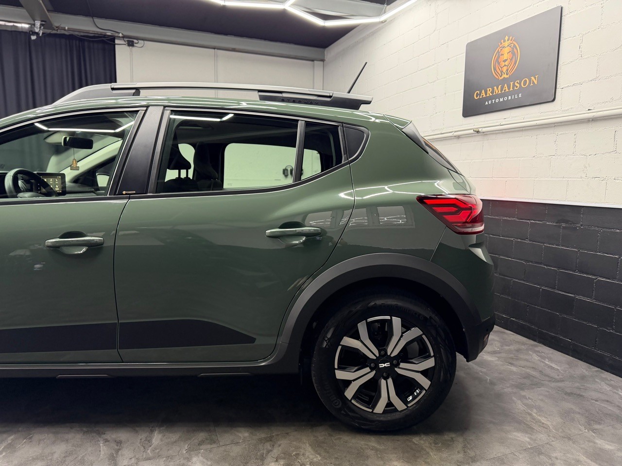 DACIA Sandero Stepway TCe 110 Expression | CH-Auto | Rückfahrkamera | 1. Hand | Tempomat | Winter Paket-image-3