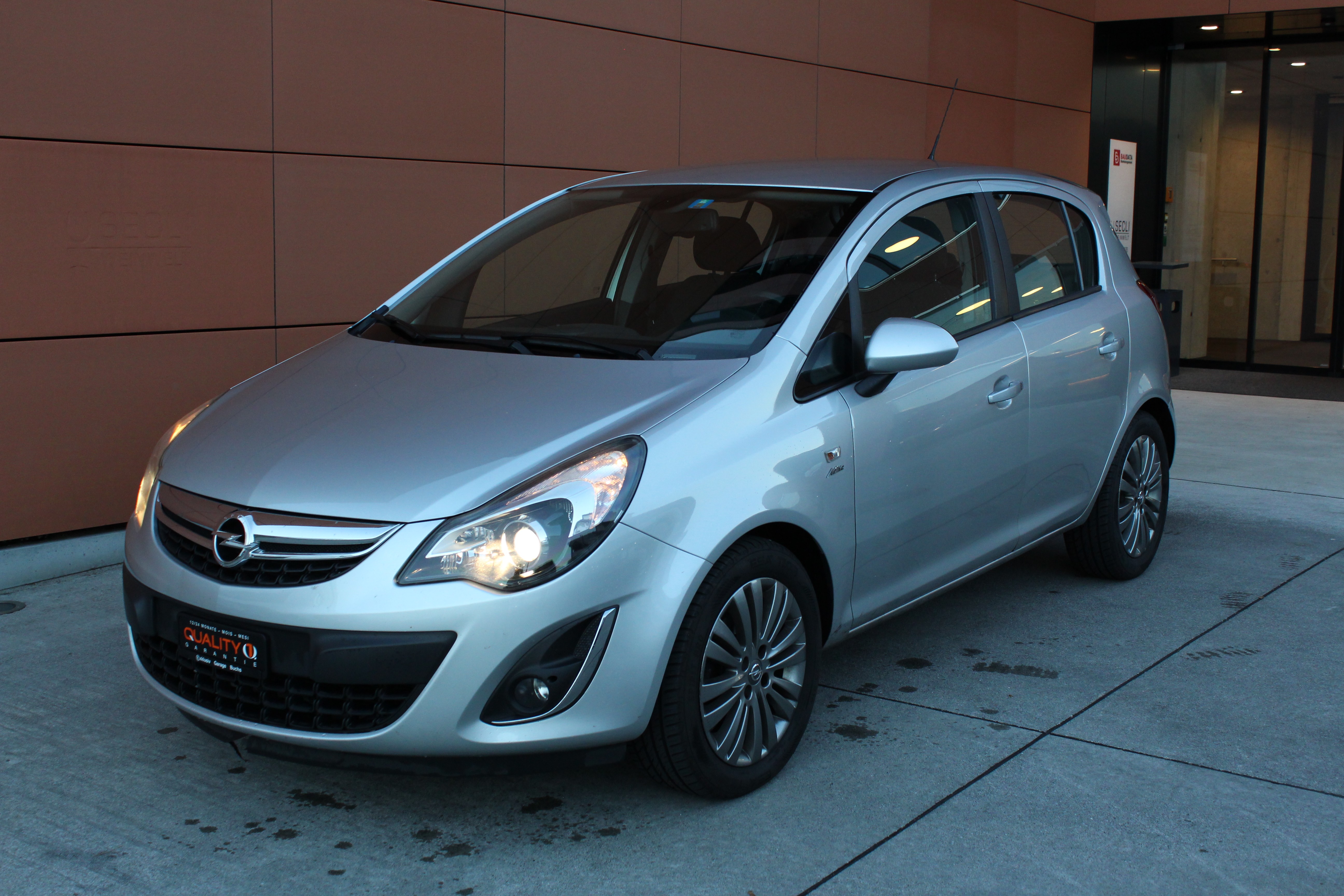 Car photo