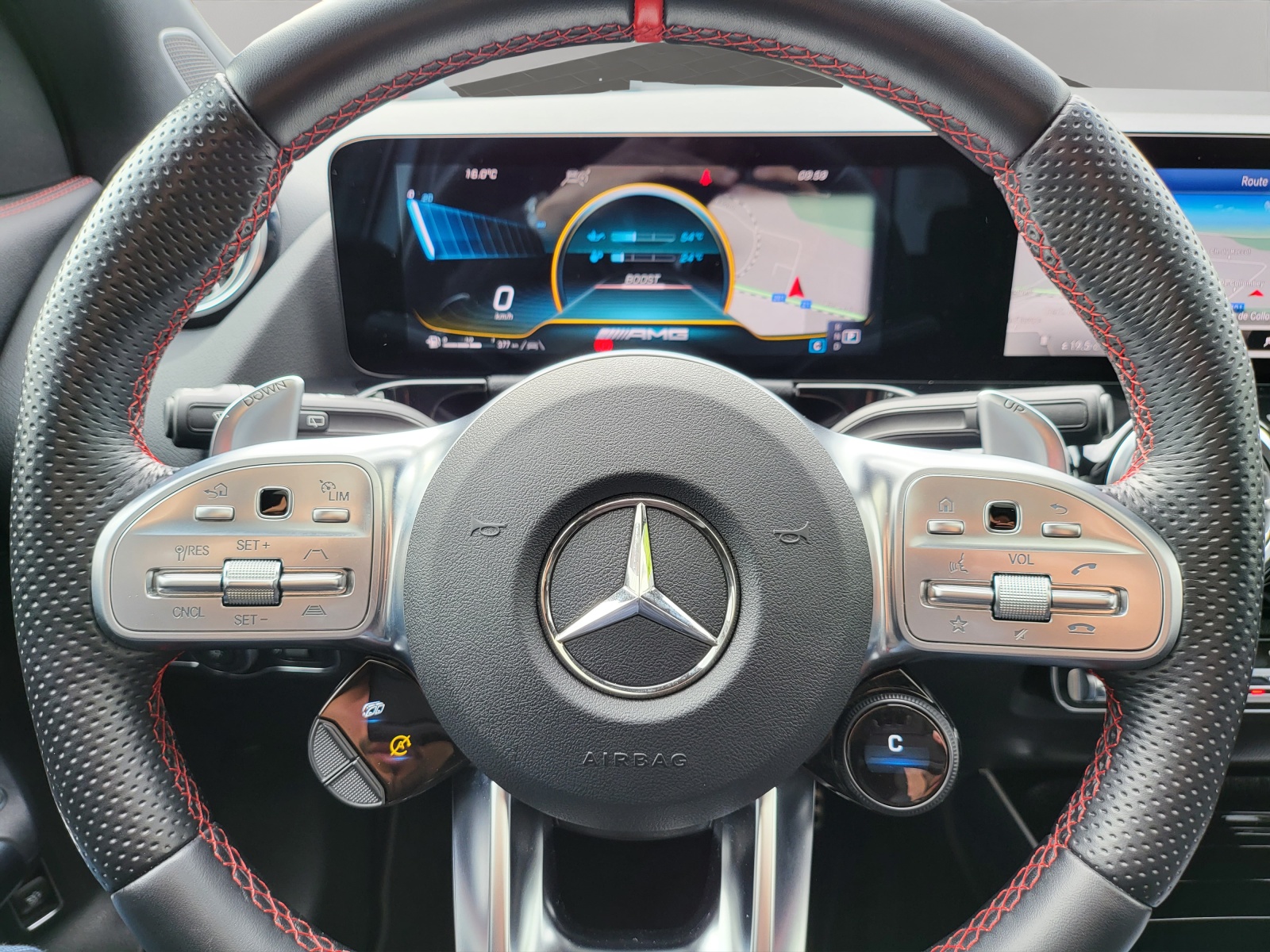 MERCEDES-BENZ GLA 45 S AMG 4Matic+ 8G-Speedshift DCT-image-9