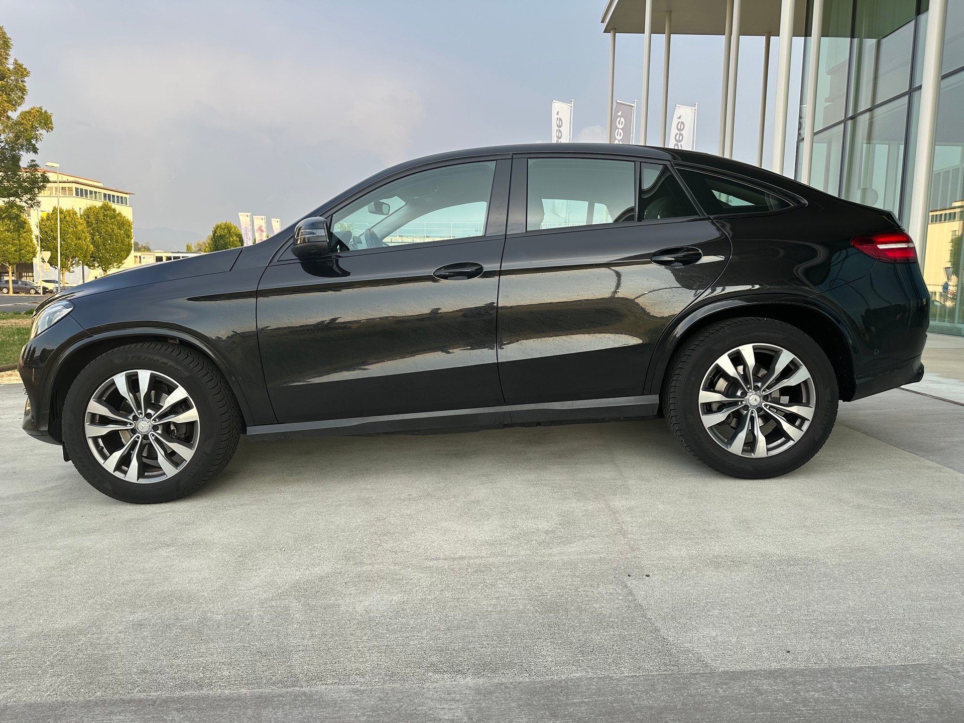 MERCEDES-BENZ GLE 350 d 4Matic 9G-Tronic-image-9