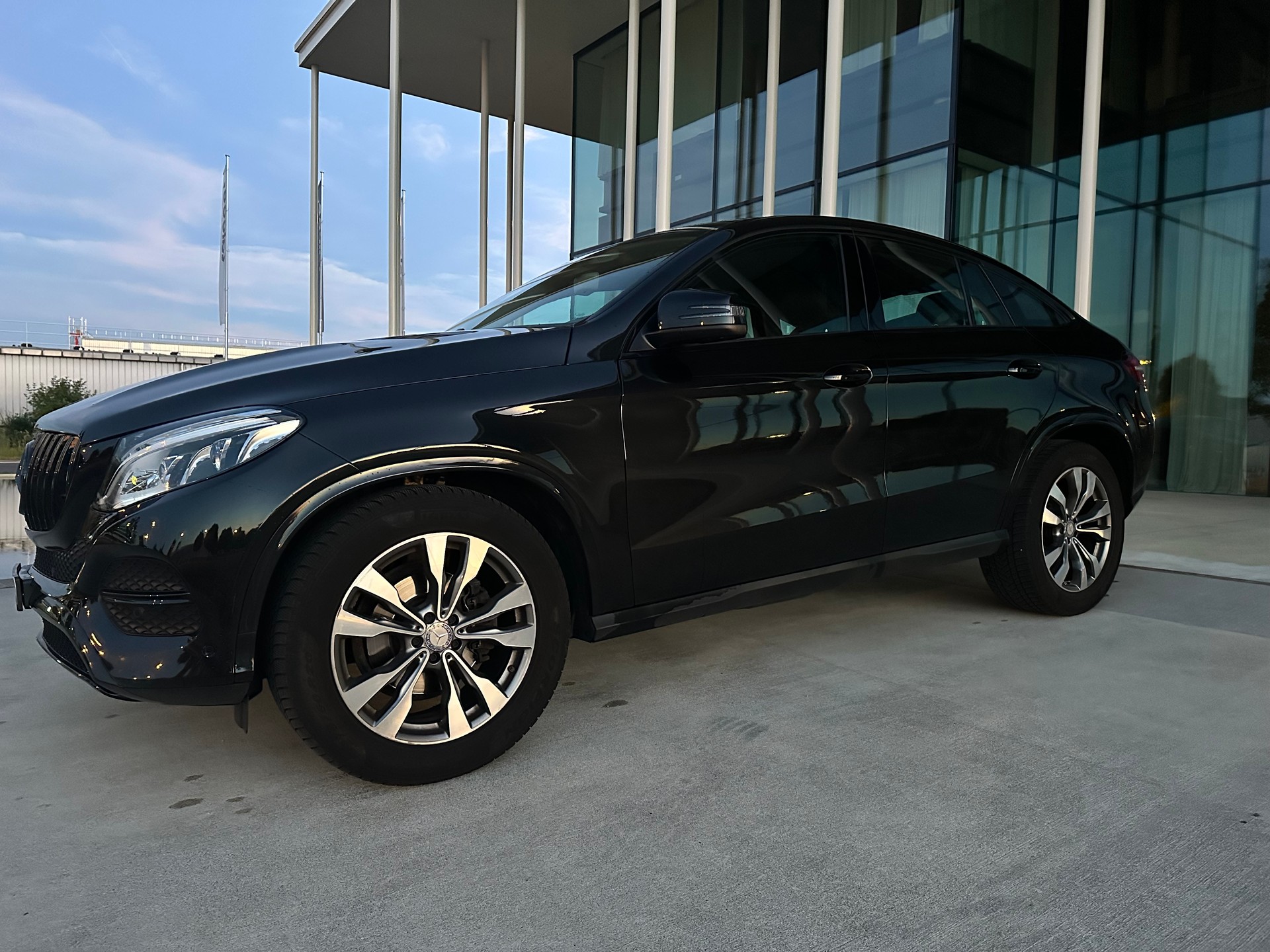 MERCEDES-BENZ GLE 350 d 4Matic 9G-Tronic-image-3