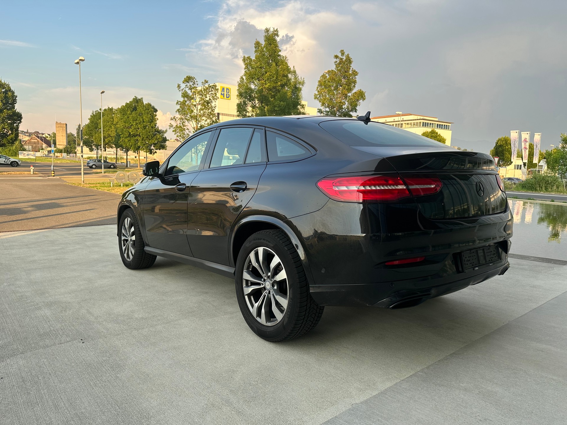 MERCEDES-BENZ GLE 350 d 4Matic 9G-Tronic-image-6