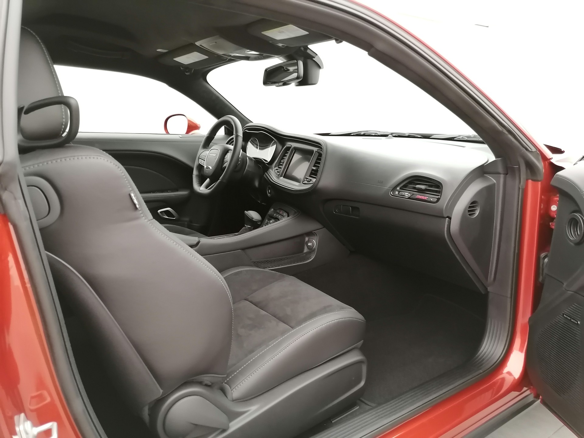 DODGE Challenger 392 WB Scatpack-image-13