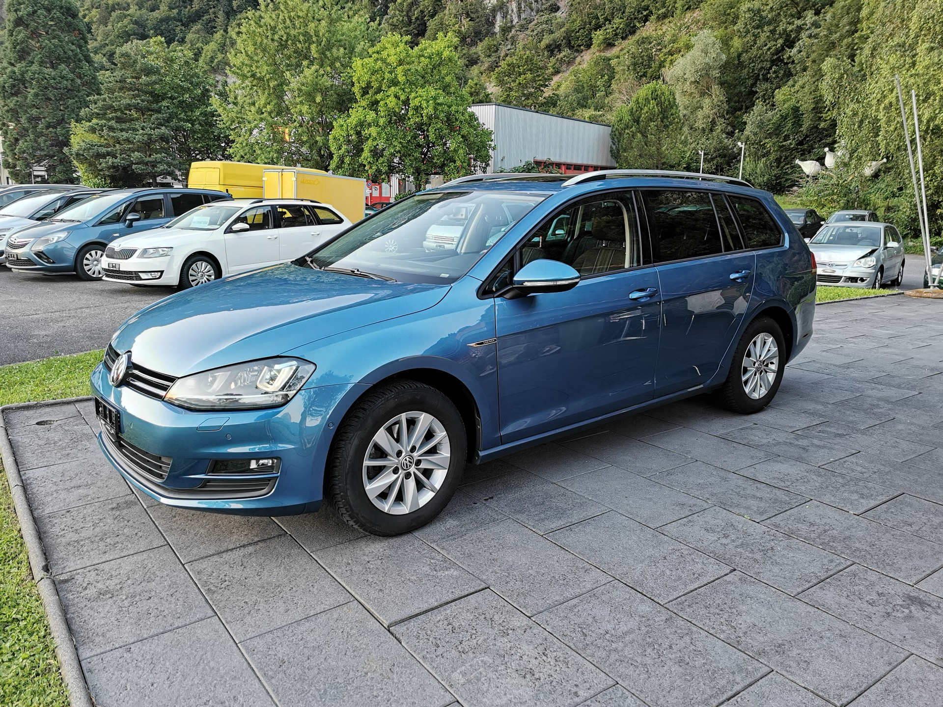 VW Golf Variant 1.4 TSI Lounge DSG-image-2