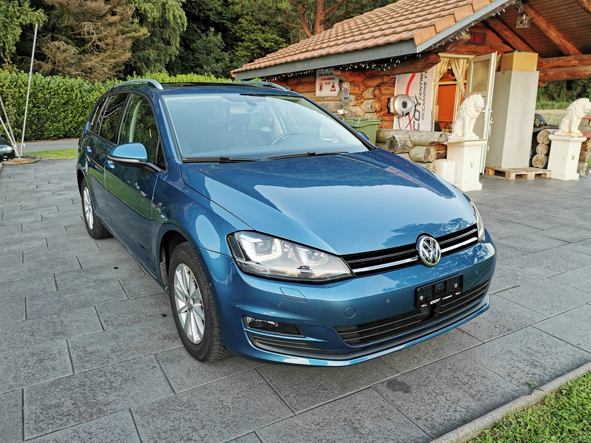 VW Golf Variant 1.4 TSI Lounge DSG-image-1