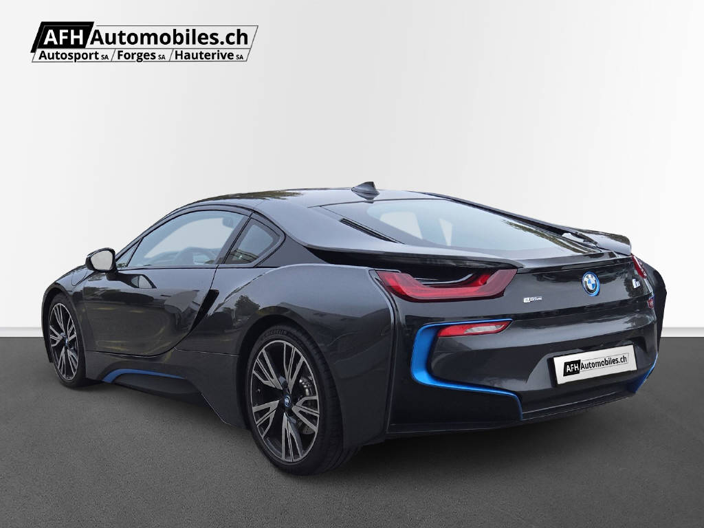 BMW i8 Coupé-image-2