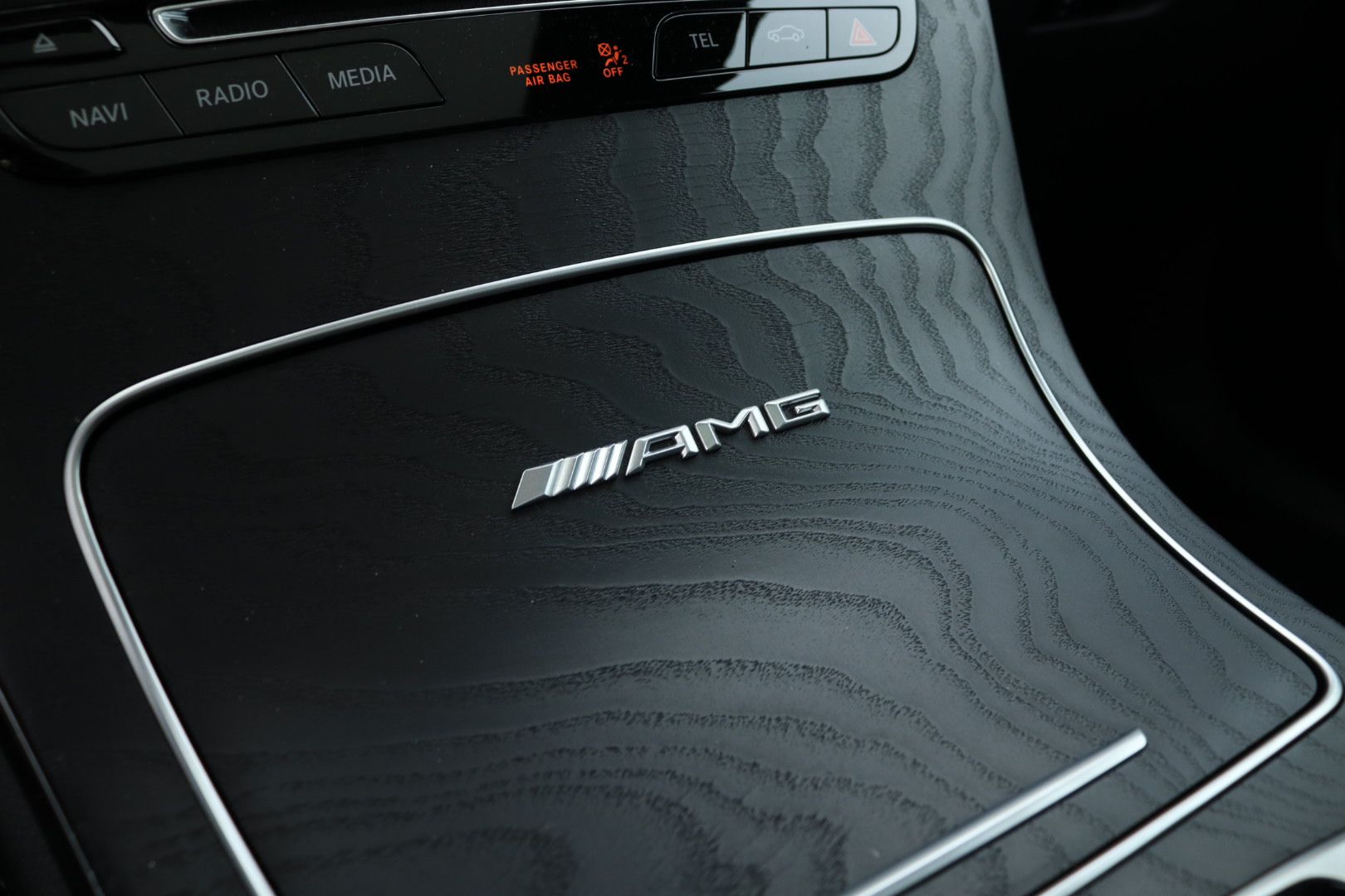 MERCEDES-BENZ GLC 63 S AMG 4Matic+ 9G-Tronic-image-12