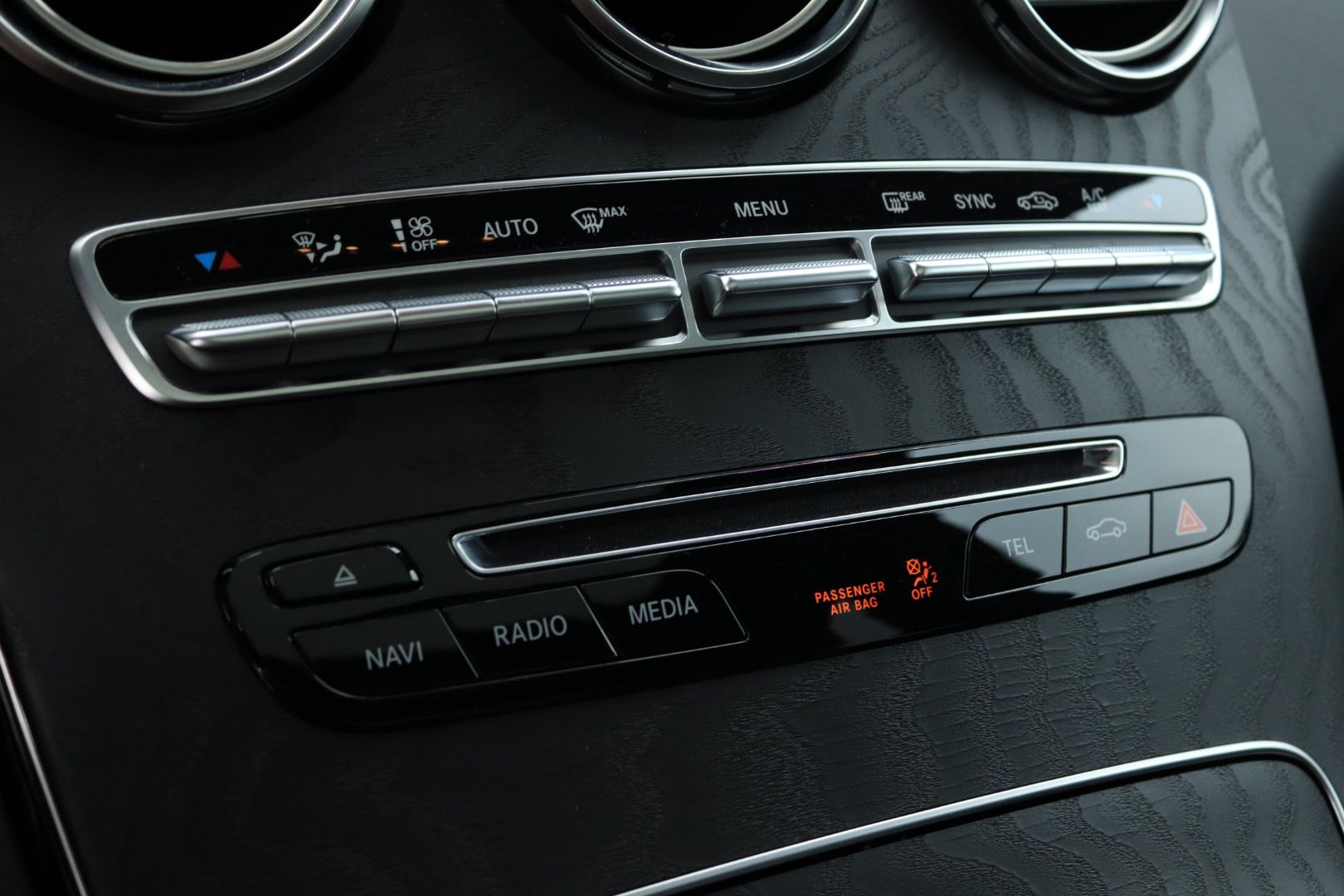 MERCEDES-BENZ GLC 63 S AMG 4Matic+ 9G-Tronic-image-13