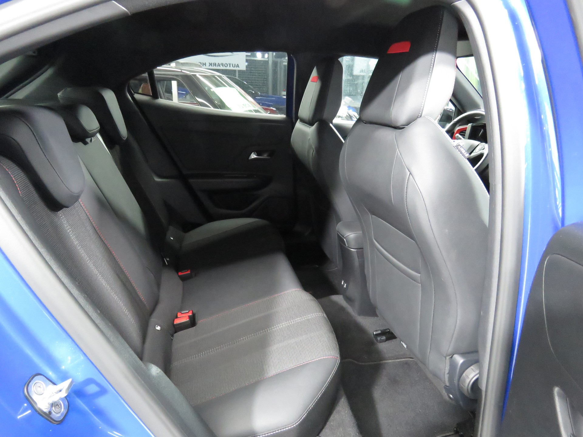 OPEL Mokka 1.2 Direct Injection Turbo GS Automat-image-12