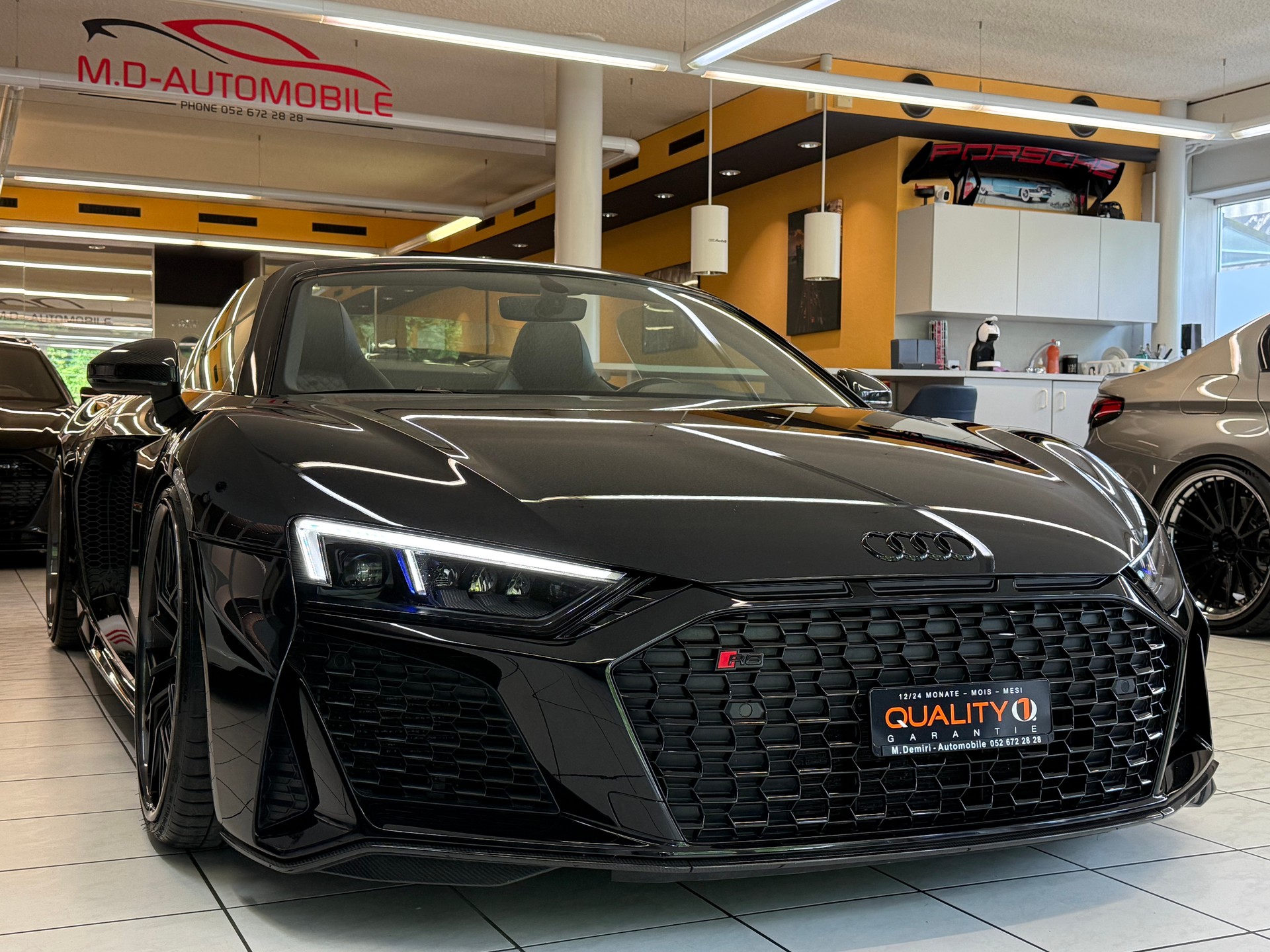 AUDI R8 Spyder performance S-Tronic-image-2