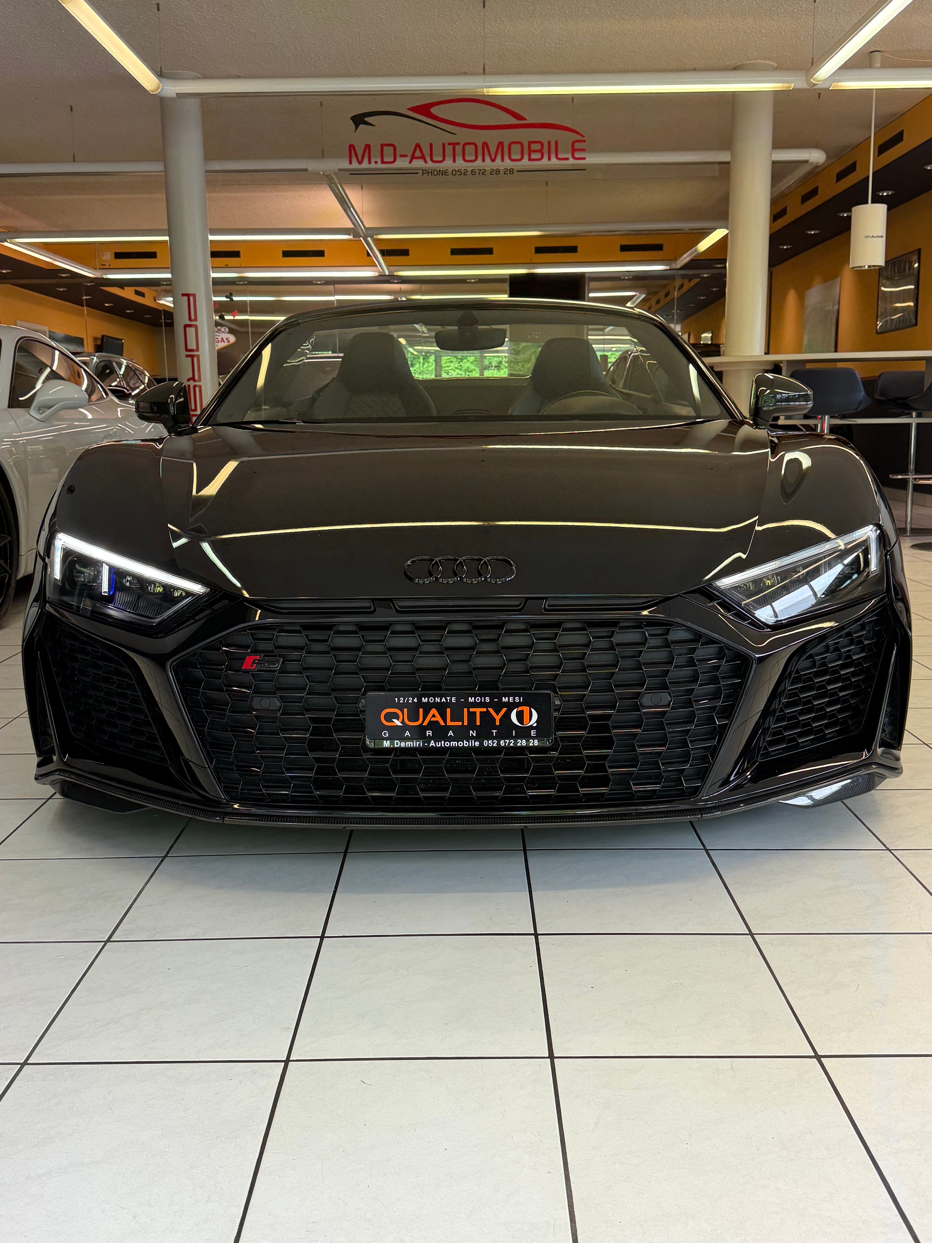 AUDI R8 Spyder performance S-Tronic-image-3