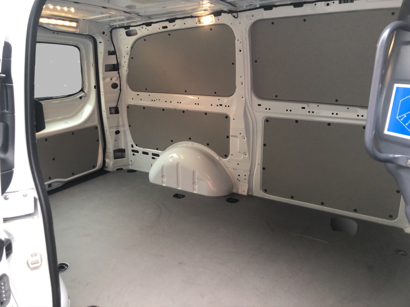 MERCEDES-BENZ Vito 116 CDI Lang Base-image-9