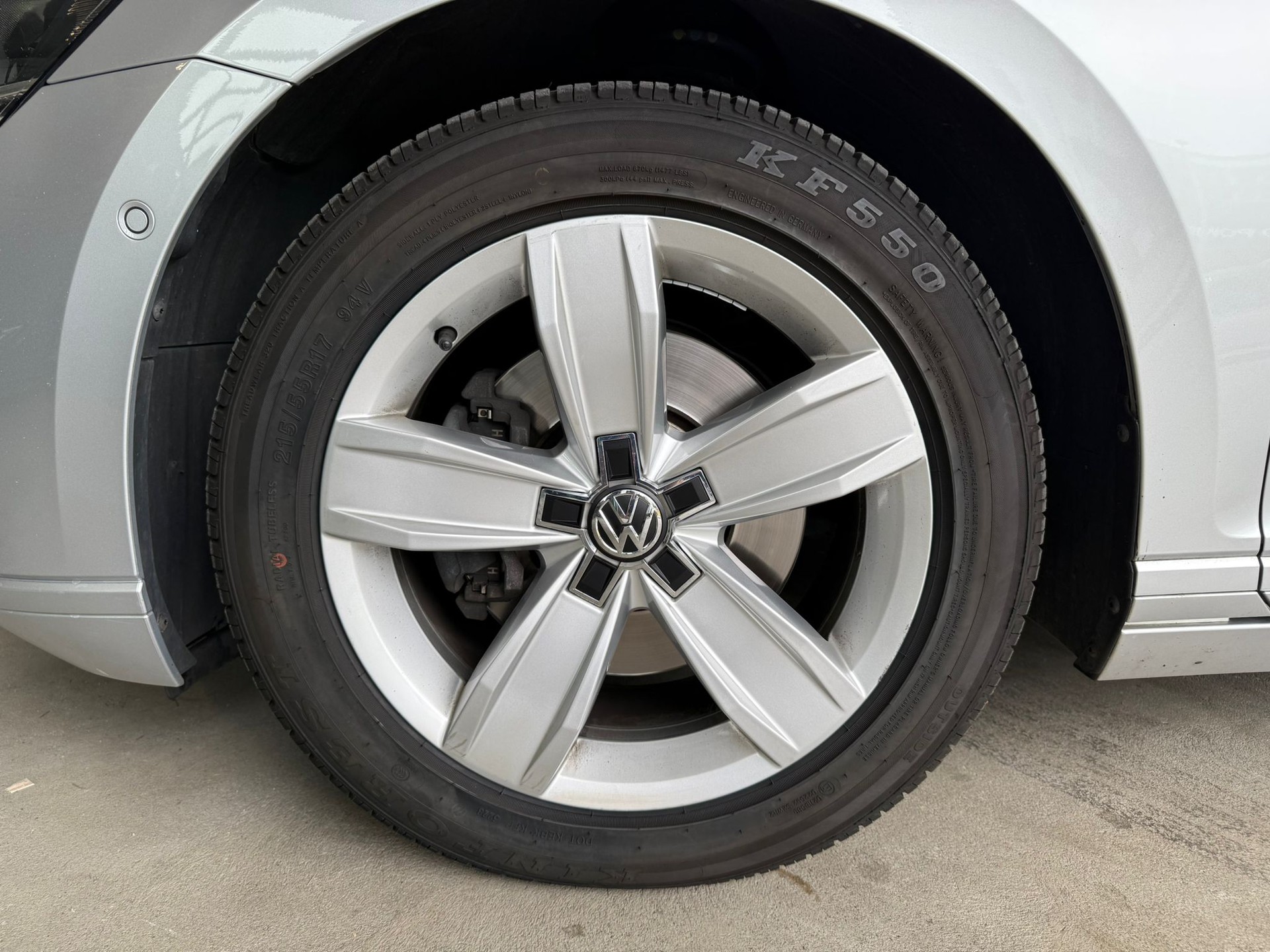 VW Passat 2.0 TDI BMT Business 4Motion DSG-image-13