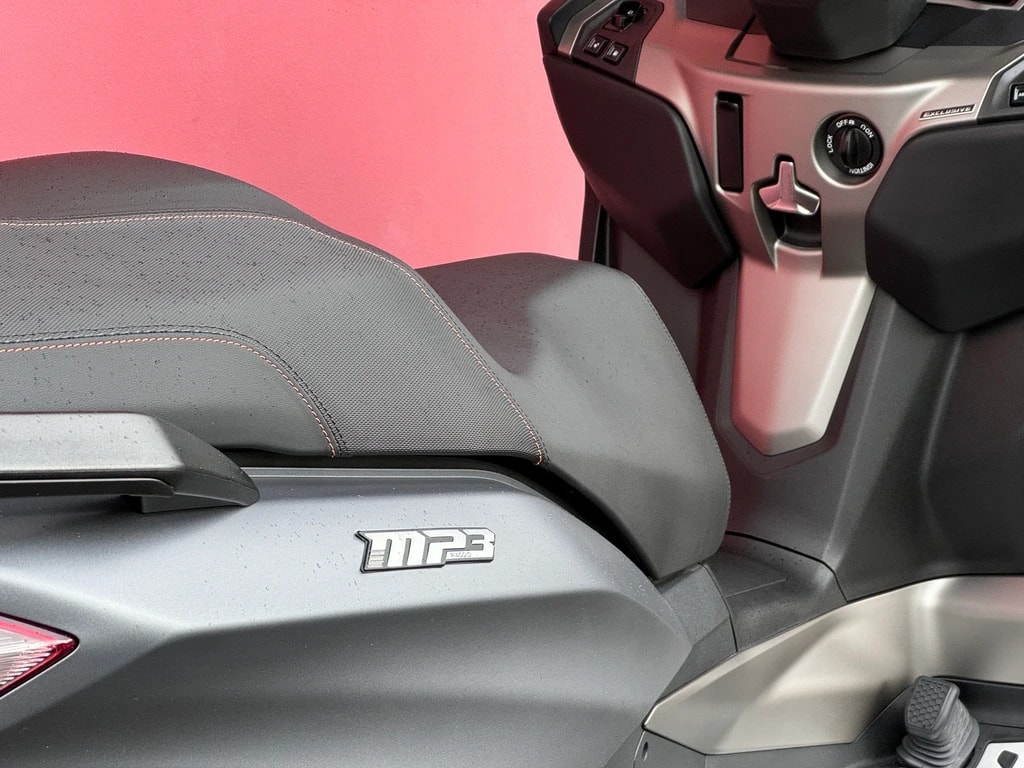 PIAGGIO MP3 530 Exclusive E5+-image-12