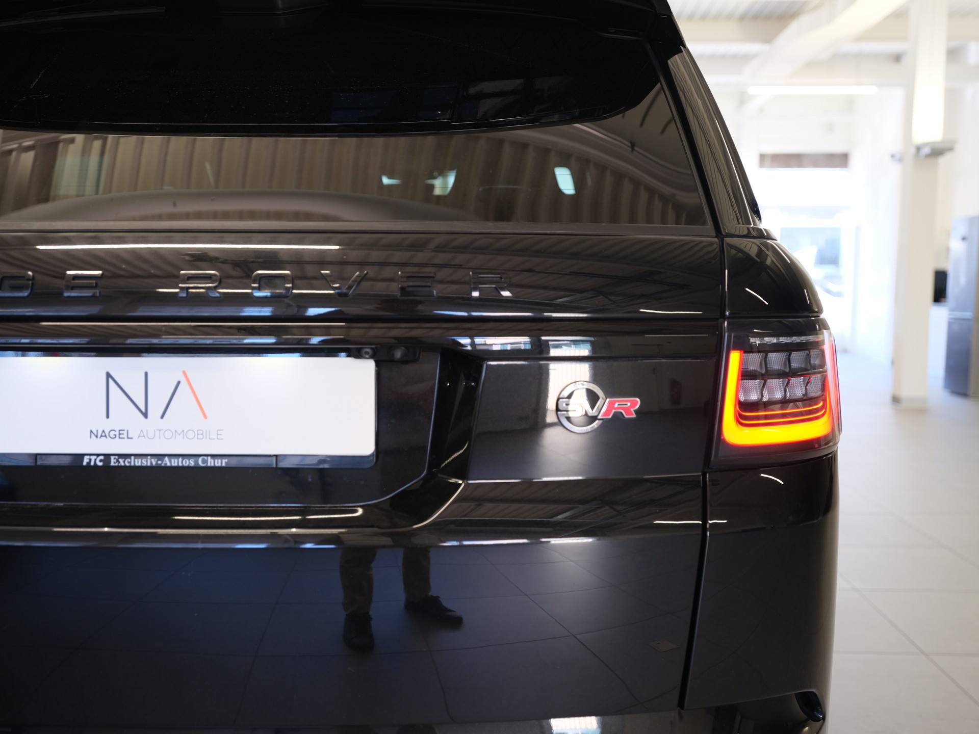 LAND ROVER Range Rover Sport 5.0 V8 S/C SVR Automatic-image-10