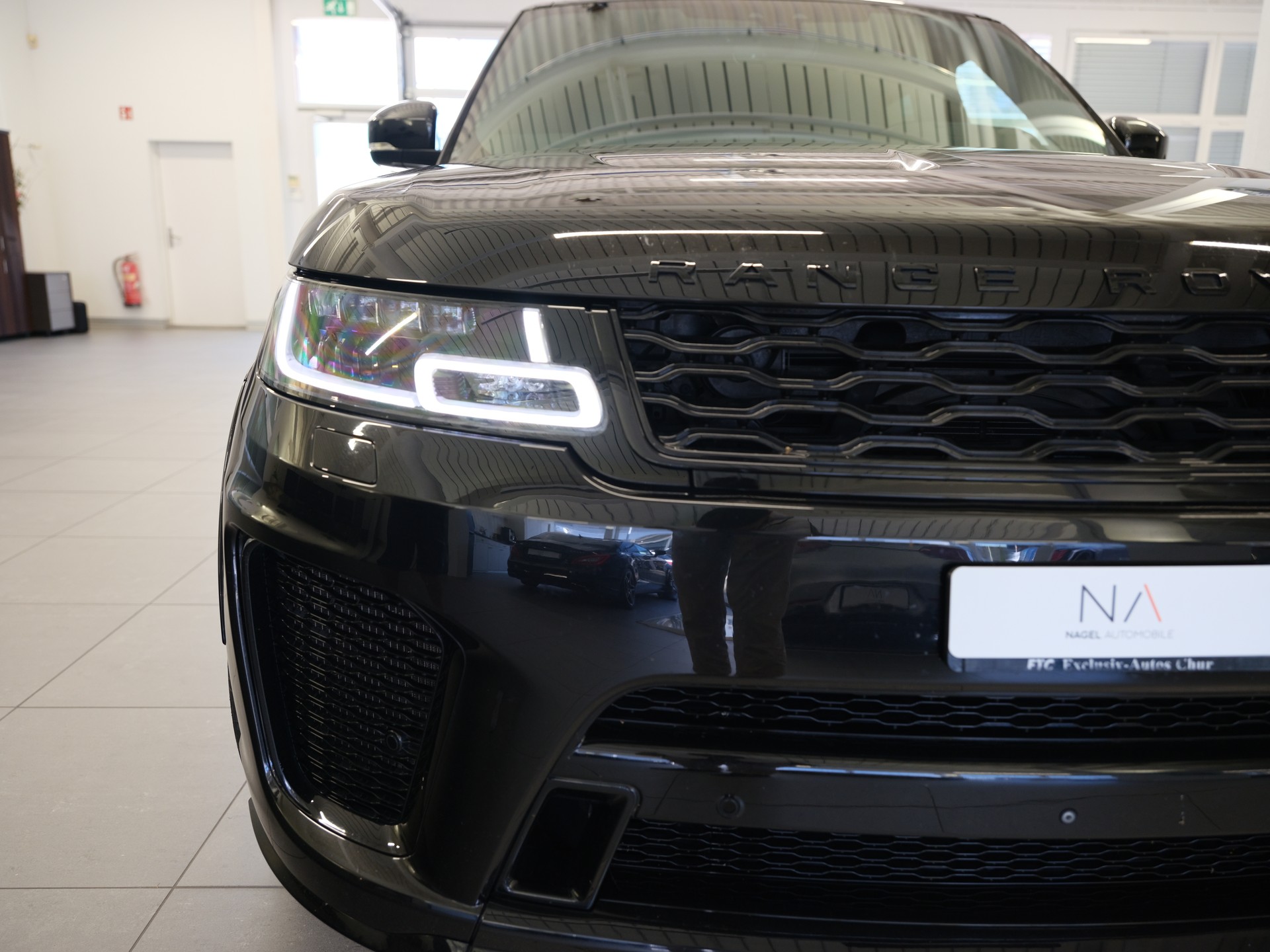 LAND ROVER Range Rover Sport 5.0 V8 S/C SVR Automatic-image-8
