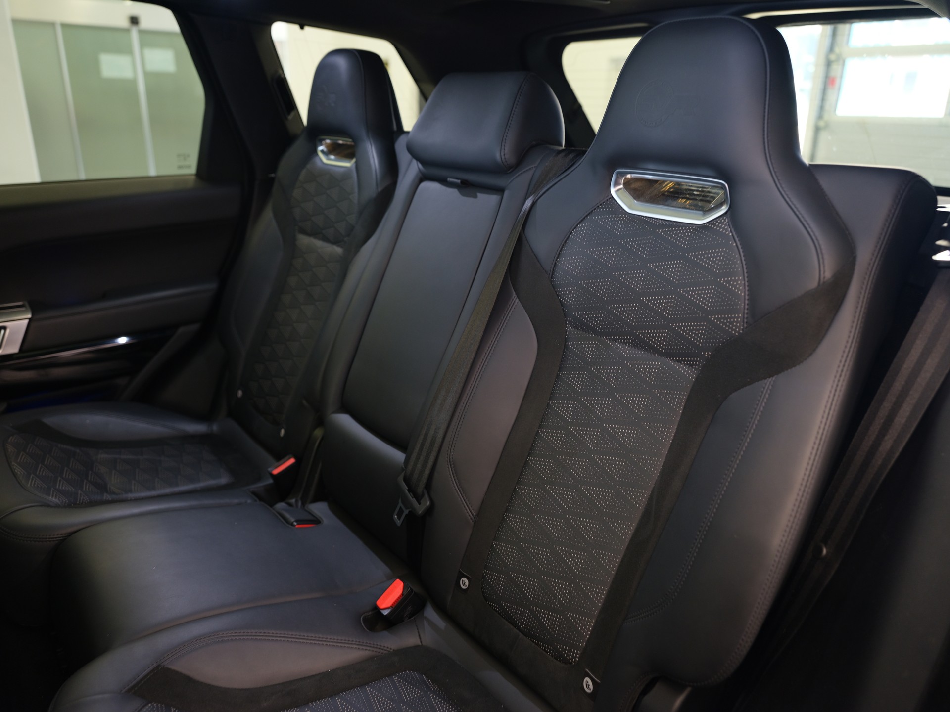 LAND ROVER Range Rover Sport 5.0 V8 S/C SVR Automatic-image-19