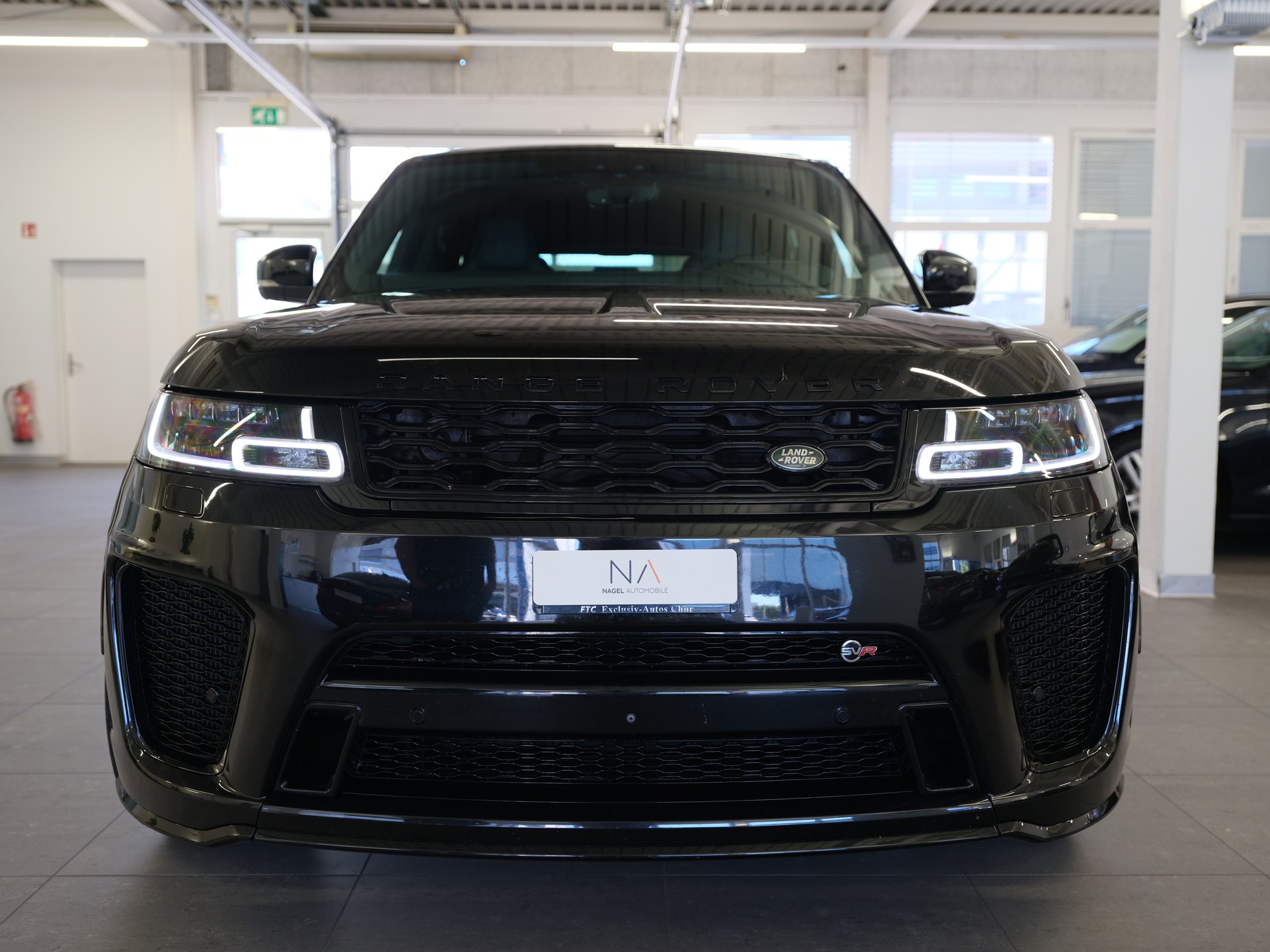 LAND ROVER Range Rover Sport 5.0 V8 S/C SVR Automatic-image-2