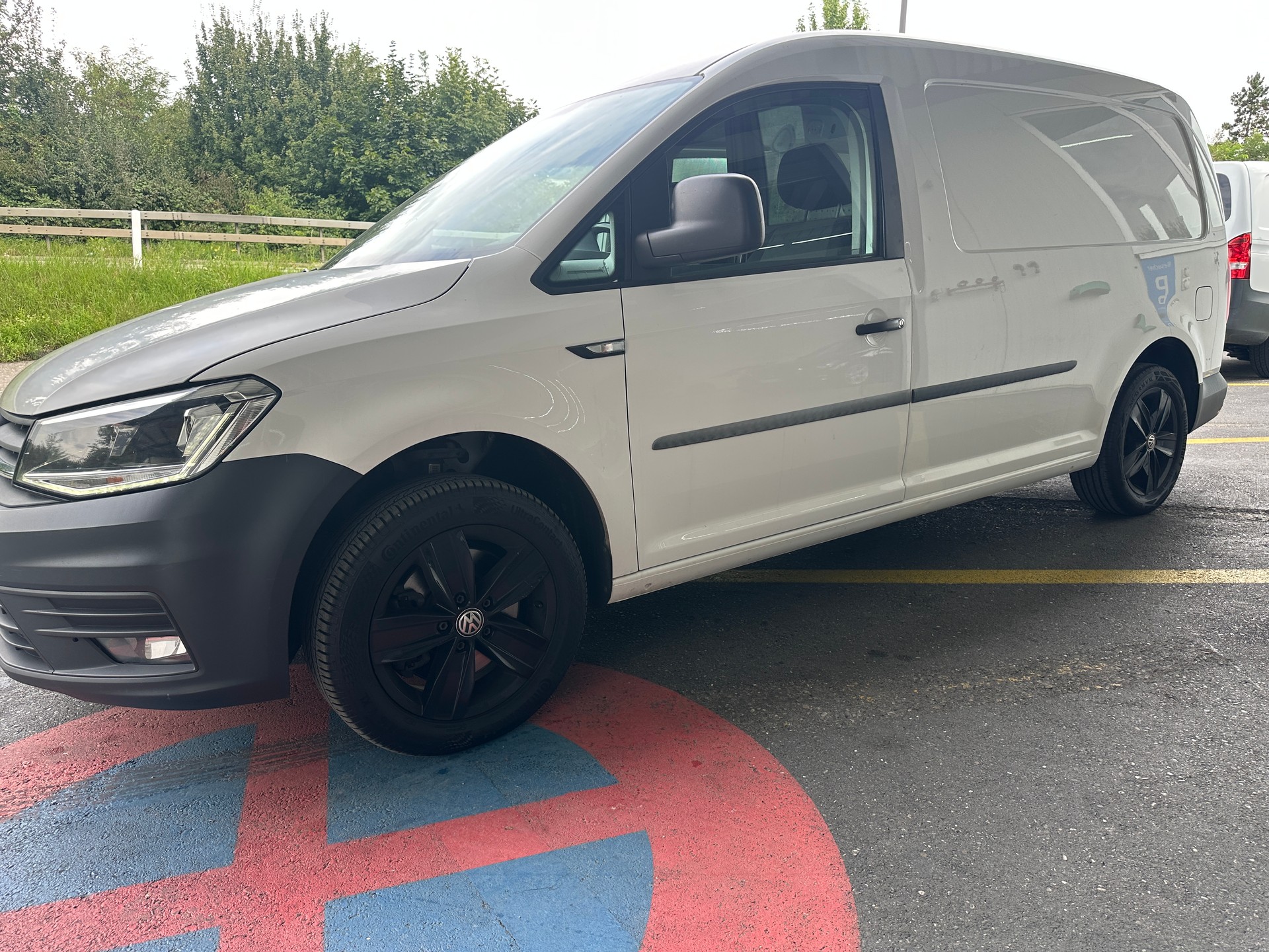 VW Caddy Maxi 2.0TDI BlueMotion Technology DSG-image-0