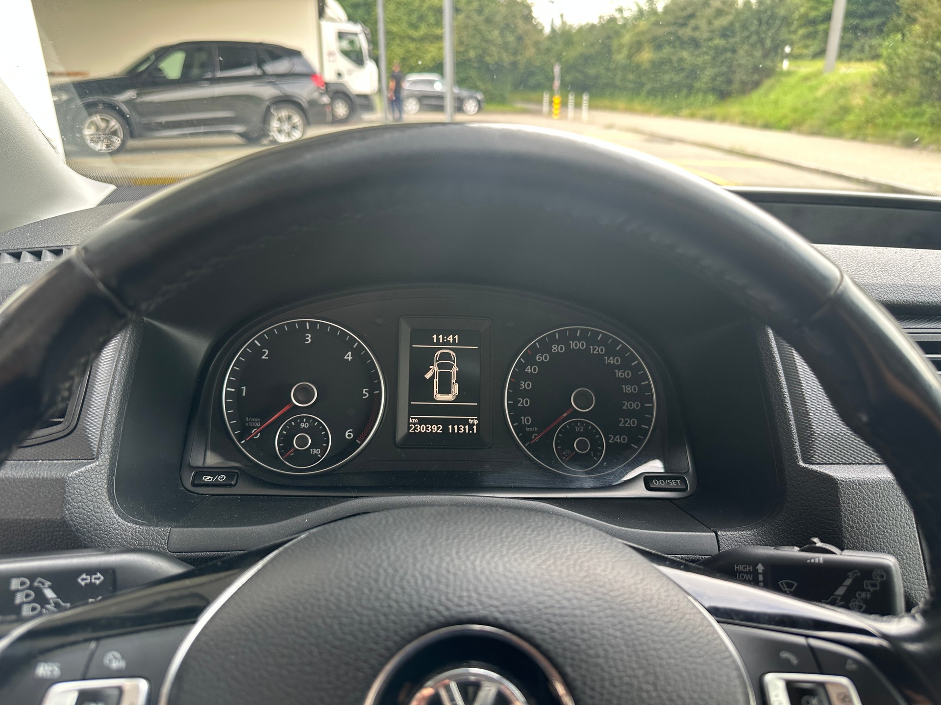 VW Caddy Maxi 2.0TDI BlueMotion Technology DSG-image-5