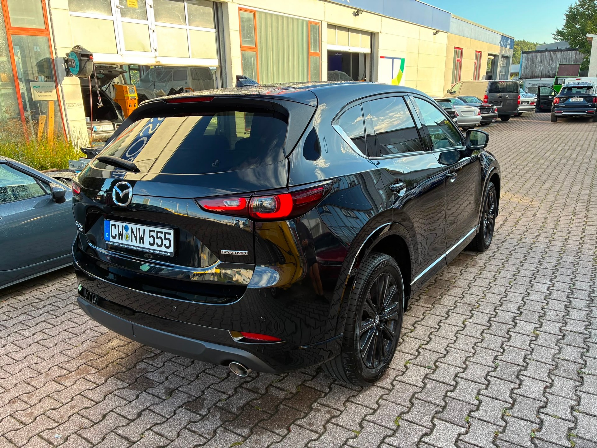 MAZDA CX-5 SKYACTIV-D 184 Takumi AWD Automat-image-2