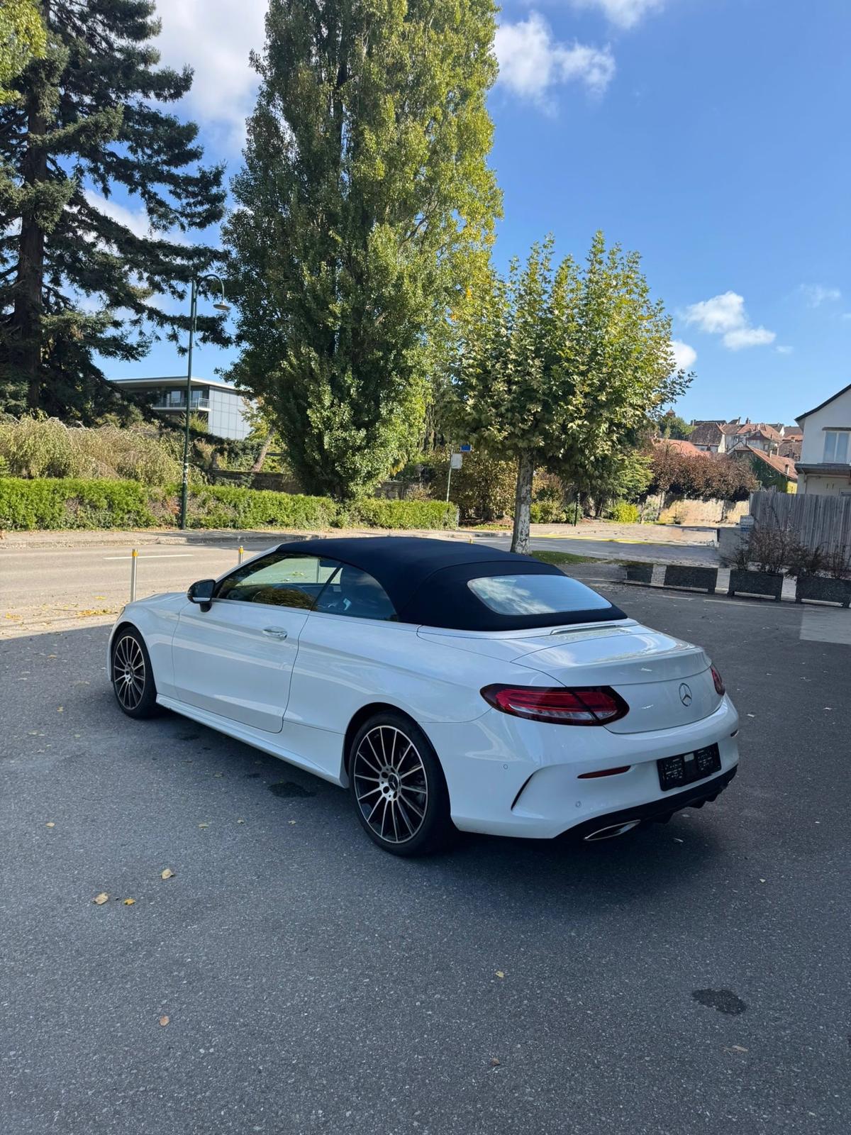 MERCEDES-BENZ C 200 AMG Line Cabriolet 4Matic 9G-Tronic-image-4
