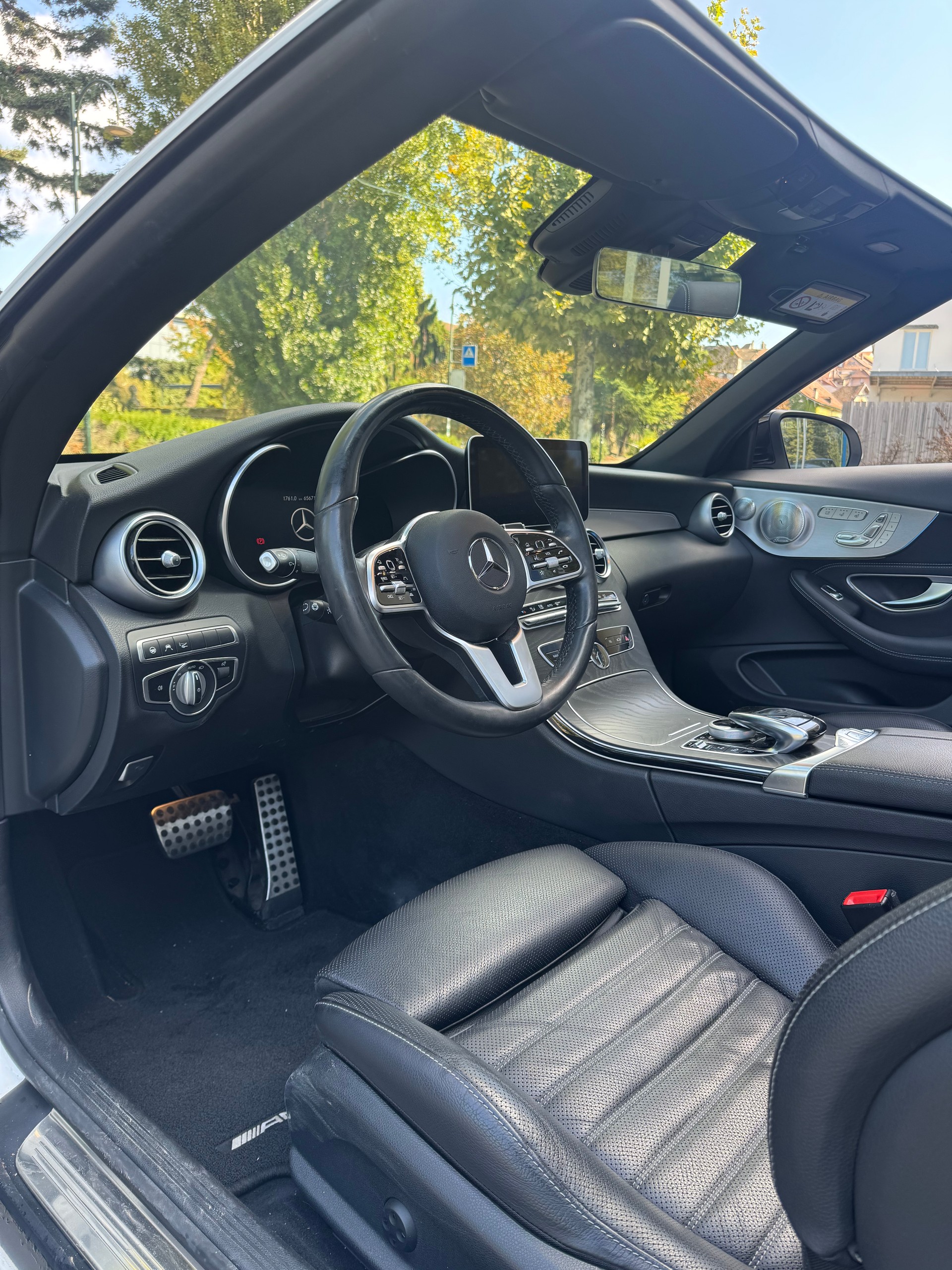 MERCEDES-BENZ C 200 AMG Line Cabriolet 4Matic 9G-Tronic-image-5