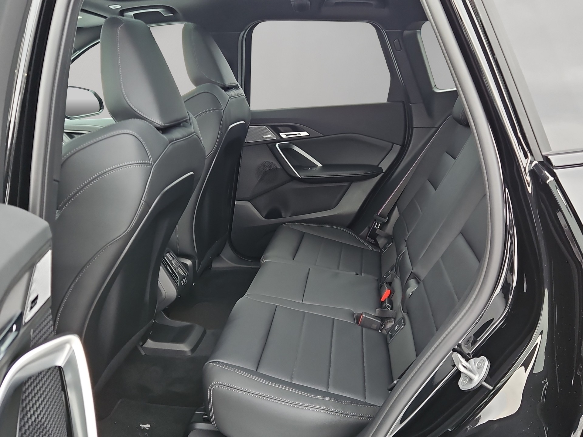 BMW X1 xDrive 23d 48V M Sport Pro-image-17