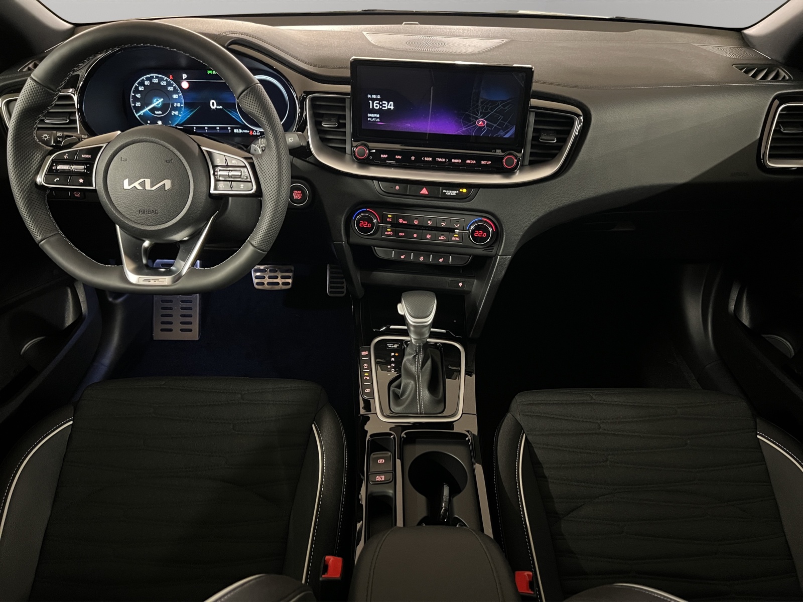 KIA Ceed SW 1.5 T MHEV GT-Line-image-11