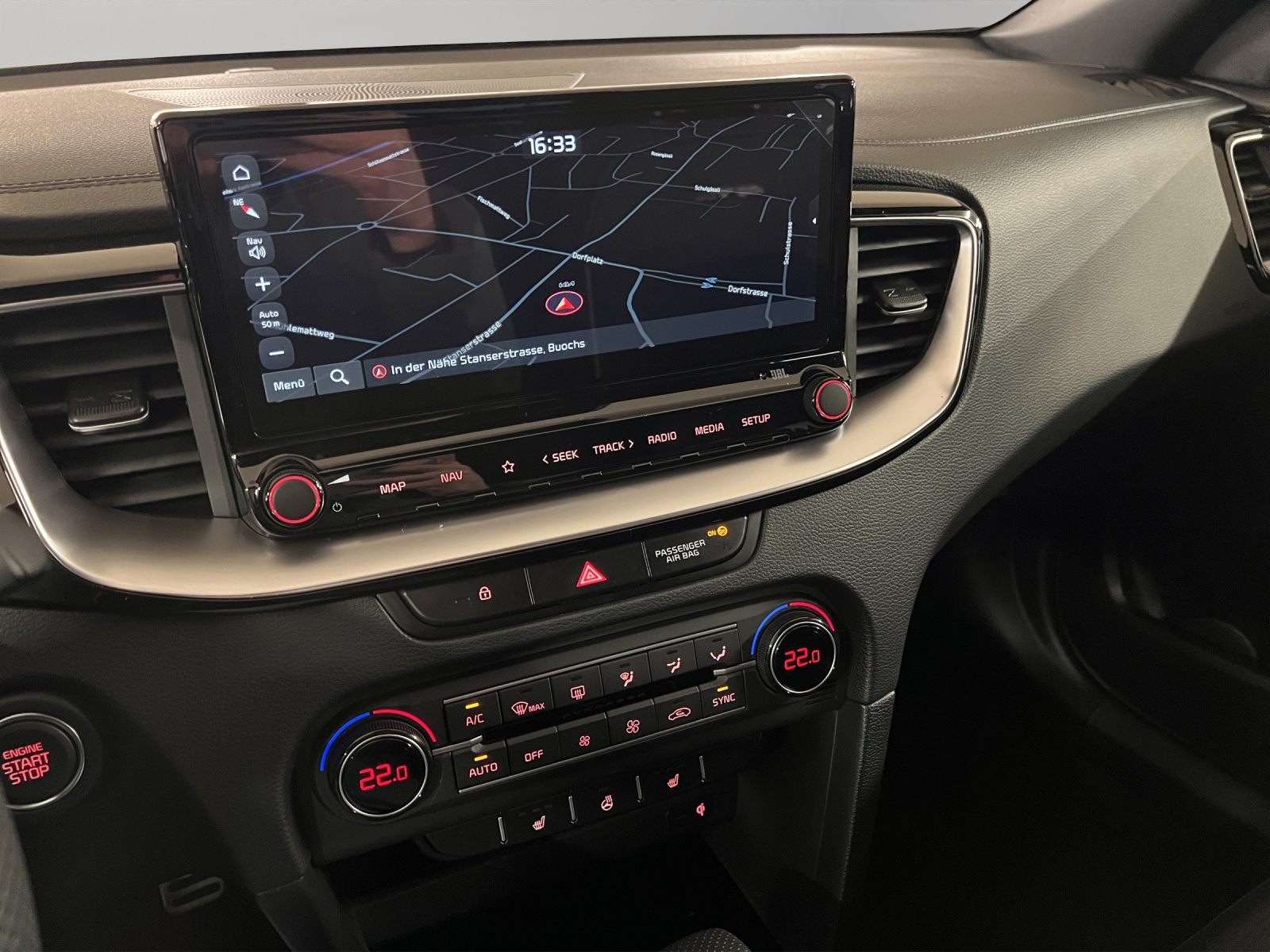KIA Ceed SW 1.5 T MHEV GT-Line-image-8