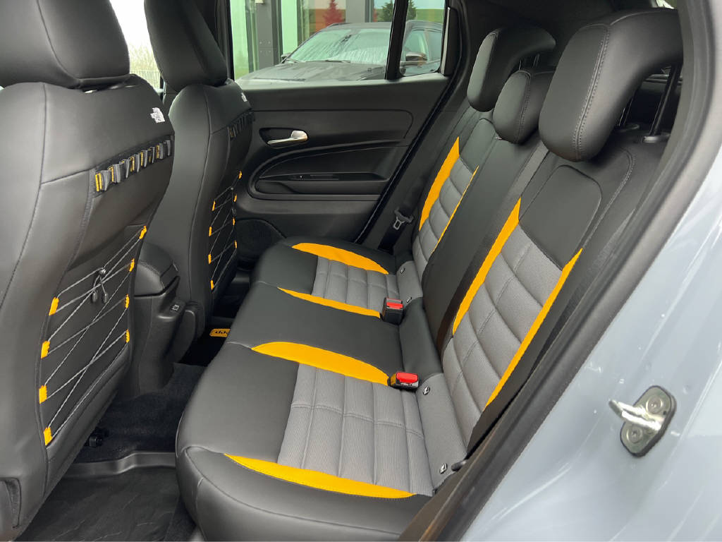 JEEP Avenger 1.2 MHEV The North Face 4xe-image-9
