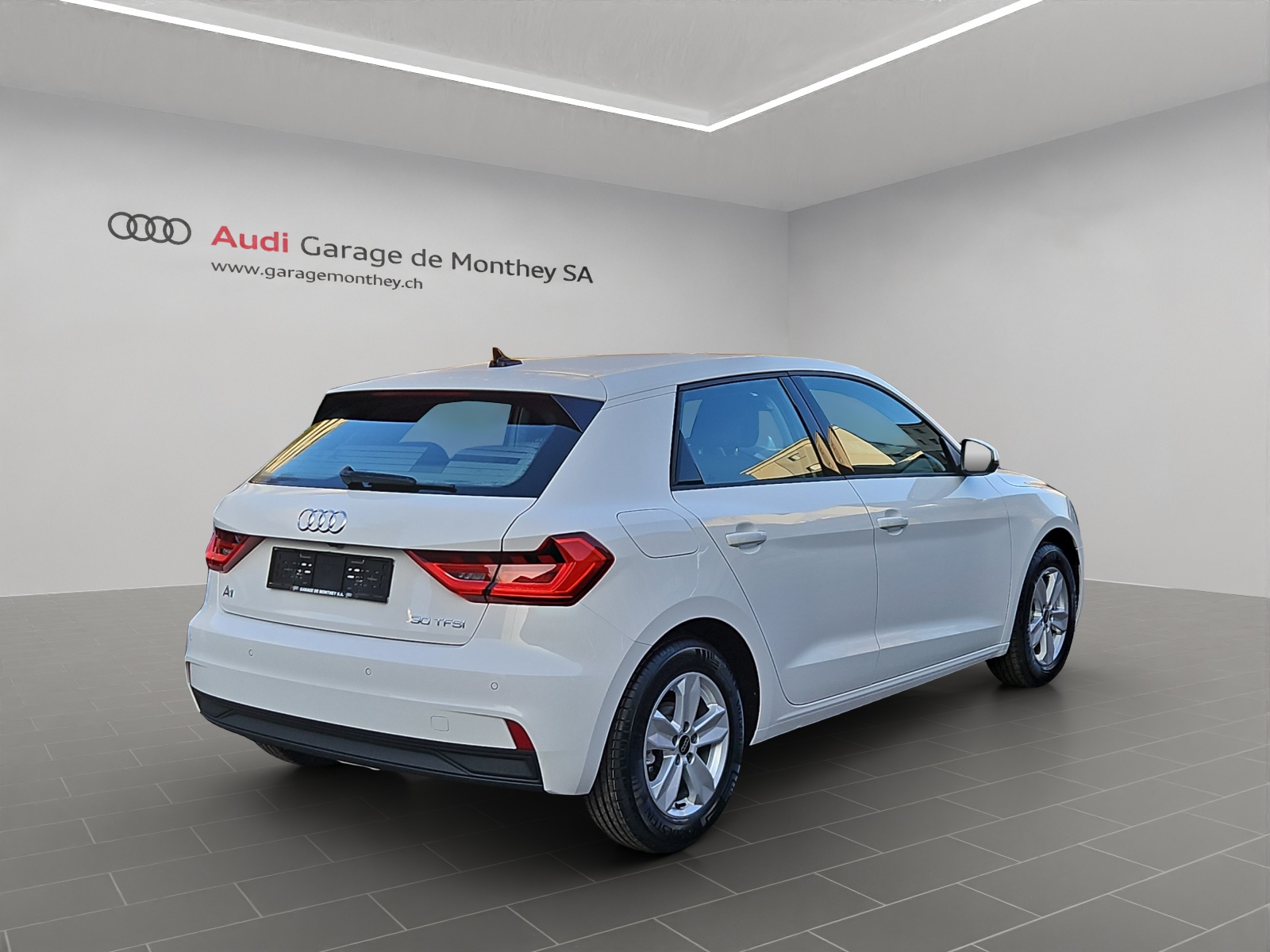 AUDI A1 Sportback 30 TFSI Attraction S-tronic-image-3