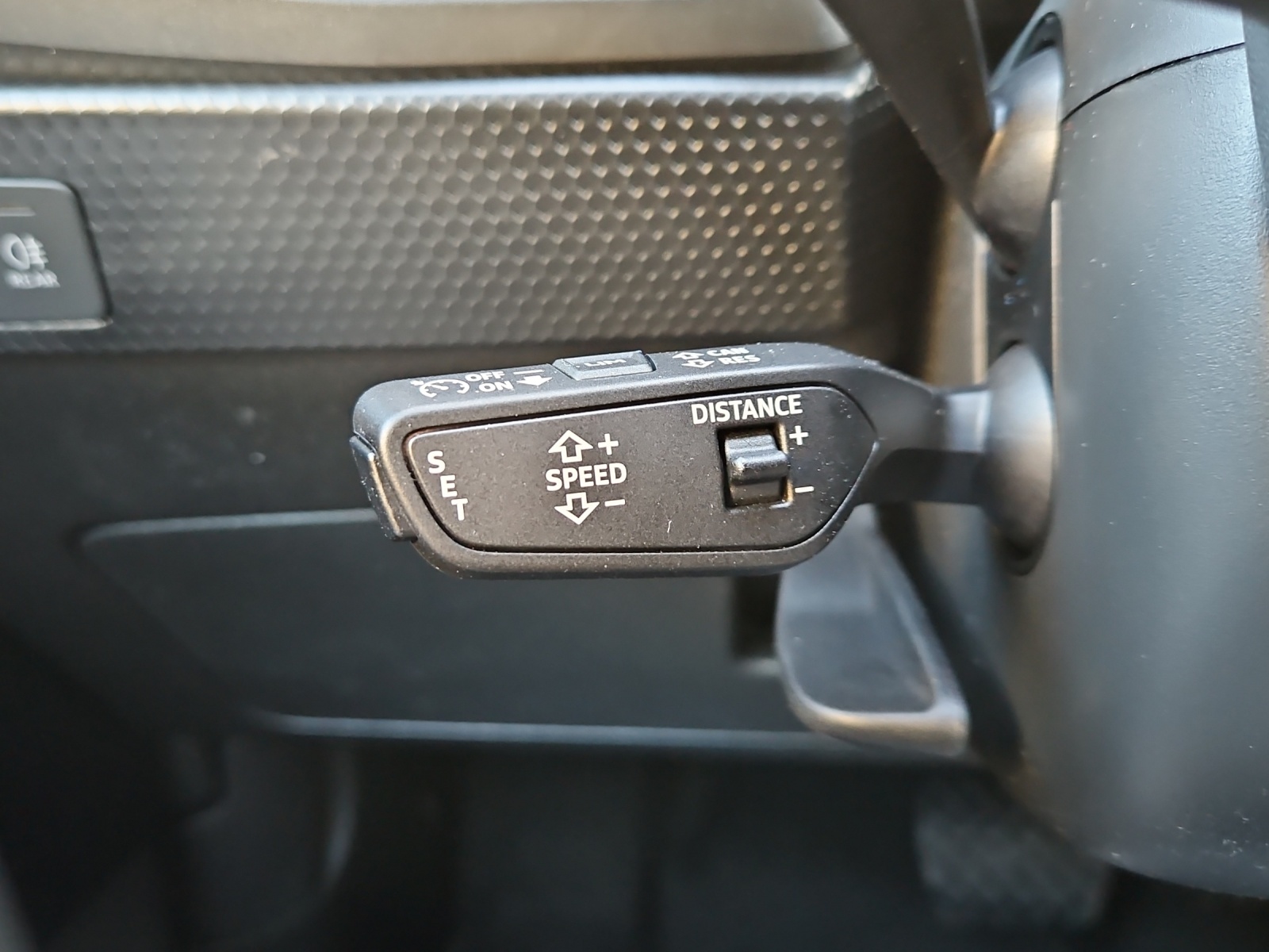 AUDI A1 Sportback 30 TFSI Attraction S-tronic-image-14