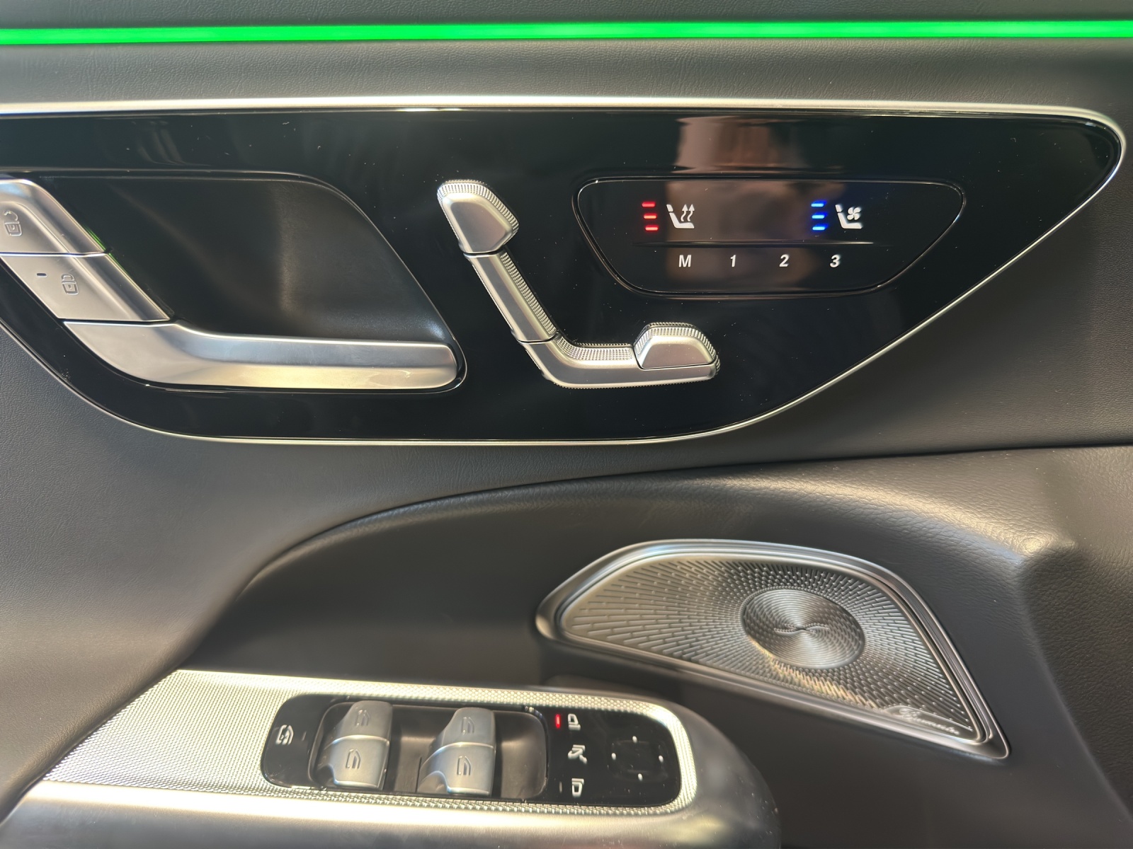 MERCEDES-BENZ E 53 Hybrid 4Matic+ 9G-Tronic-image-14