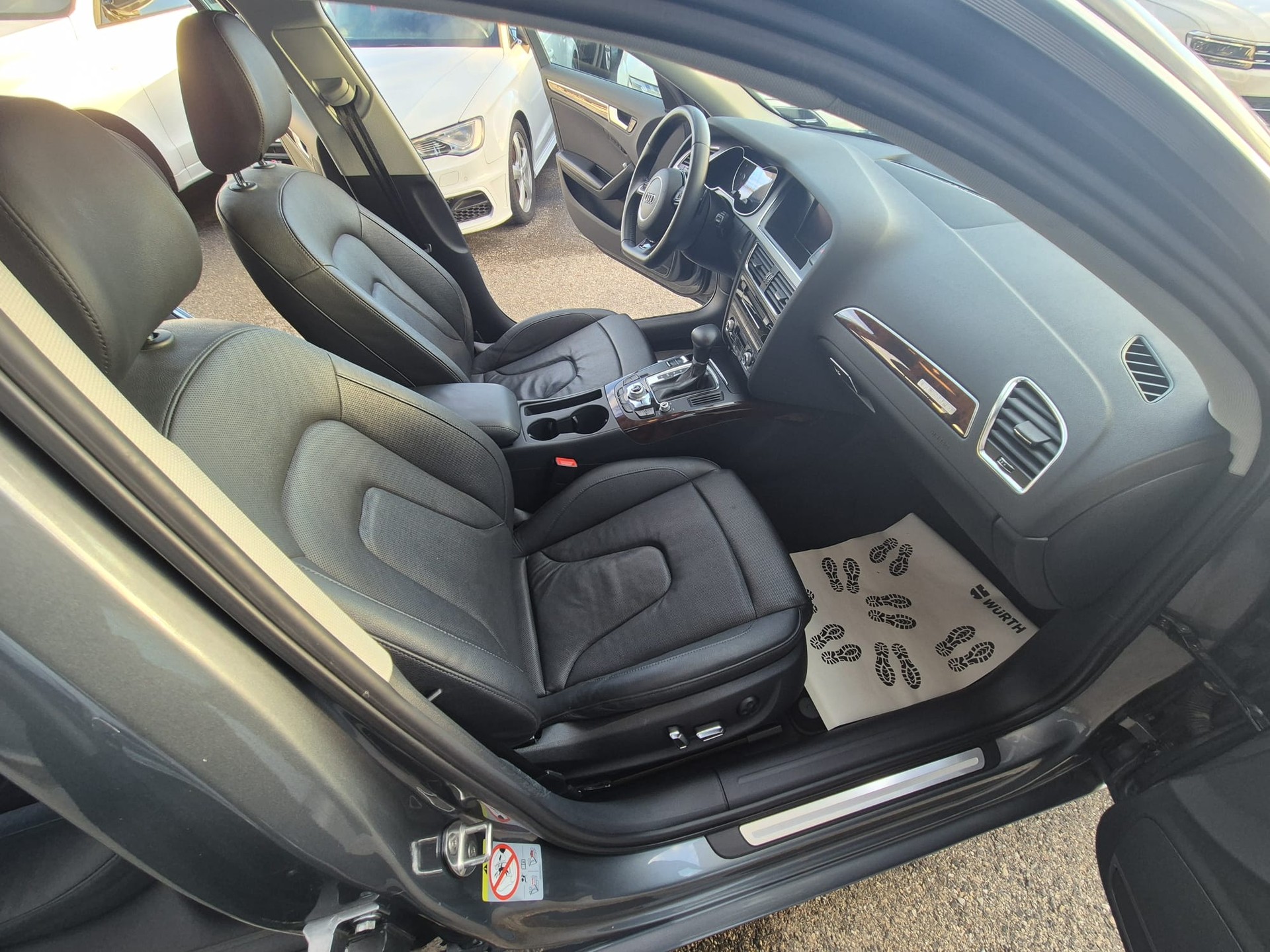 AUDI A4 Avant 3.0 TDI quattro S-tronic-image-7