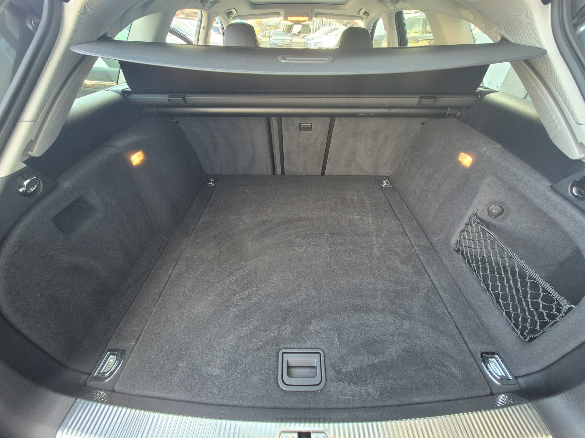 AUDI A4 Avant 3.0 TDI quattro S-tronic-image-11