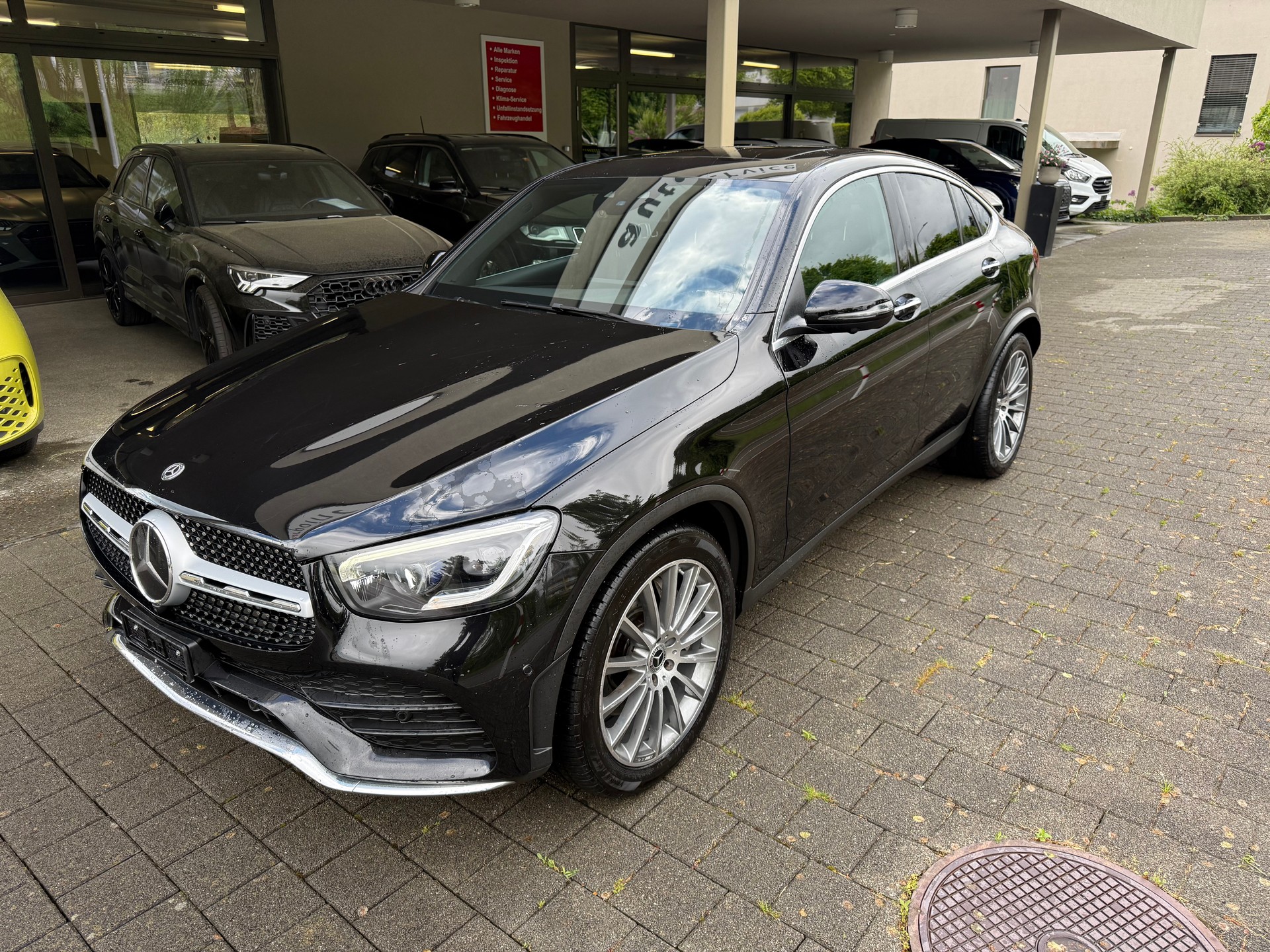 MERCEDES-BENZ GLC Coupé 300 AMG Line 4Matic 9G-Tronic