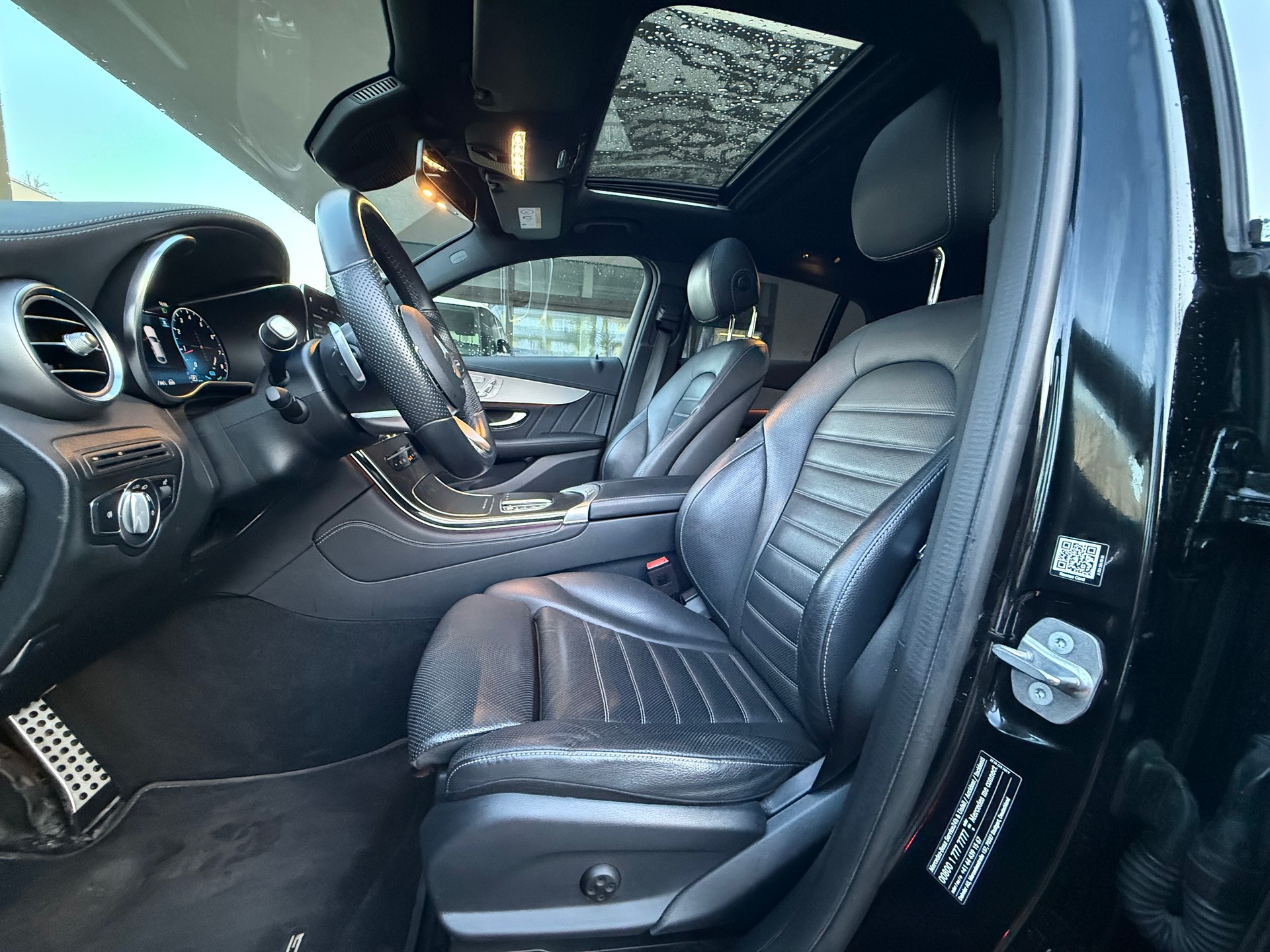 MERCEDES-BENZ GLC Coupé 300 AMG Line 4Matic 9G-Tronic-image-9
