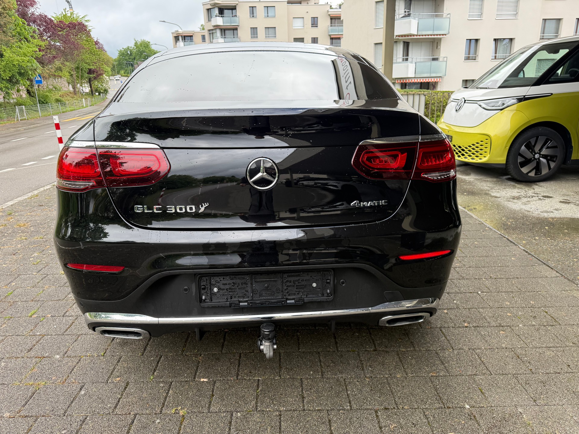 MERCEDES-BENZ GLC Coupé 300 AMG Line 4Matic 9G-Tronic-image-12