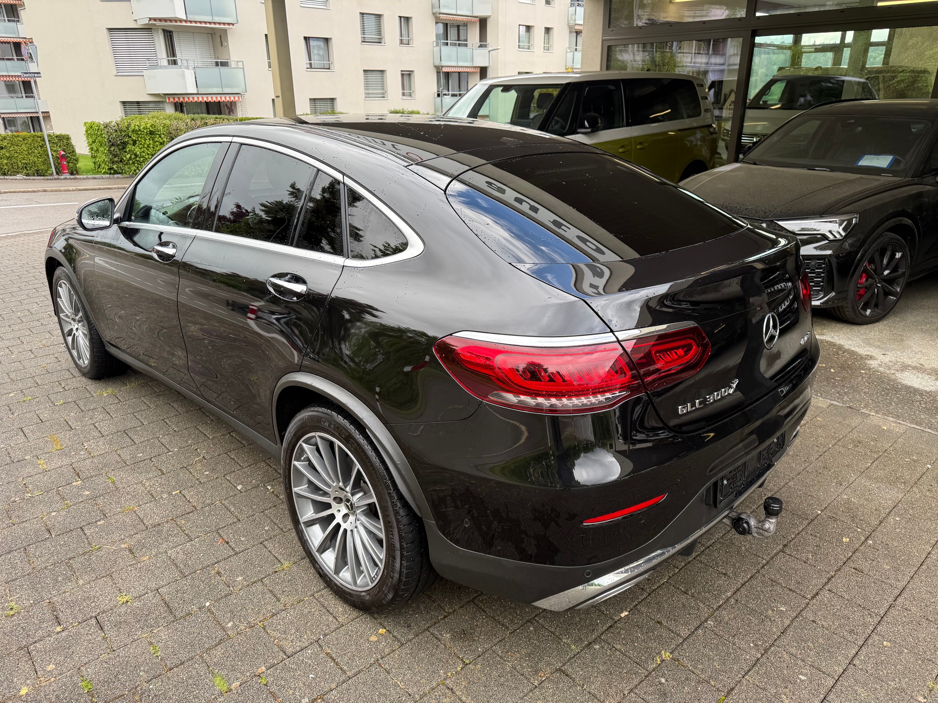 MERCEDES-BENZ GLC Coupé 300 AMG Line 4Matic 9G-Tronic-image-13