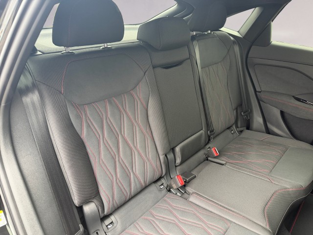 AUDI Q3 Sportback 110 kW TFSI S tronic-image-17