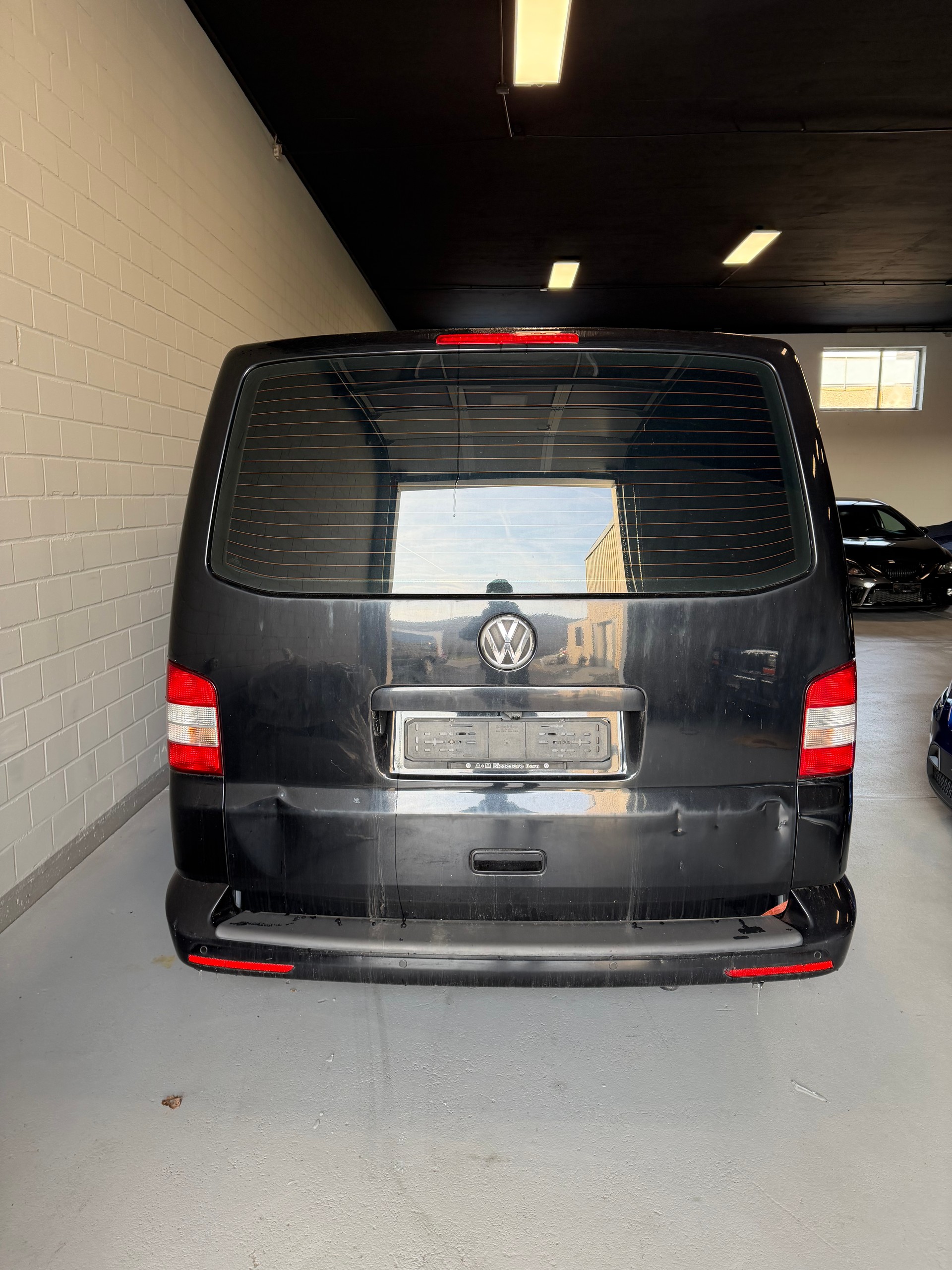 VW T5 2.0 TDI Leichenwagen-image-4