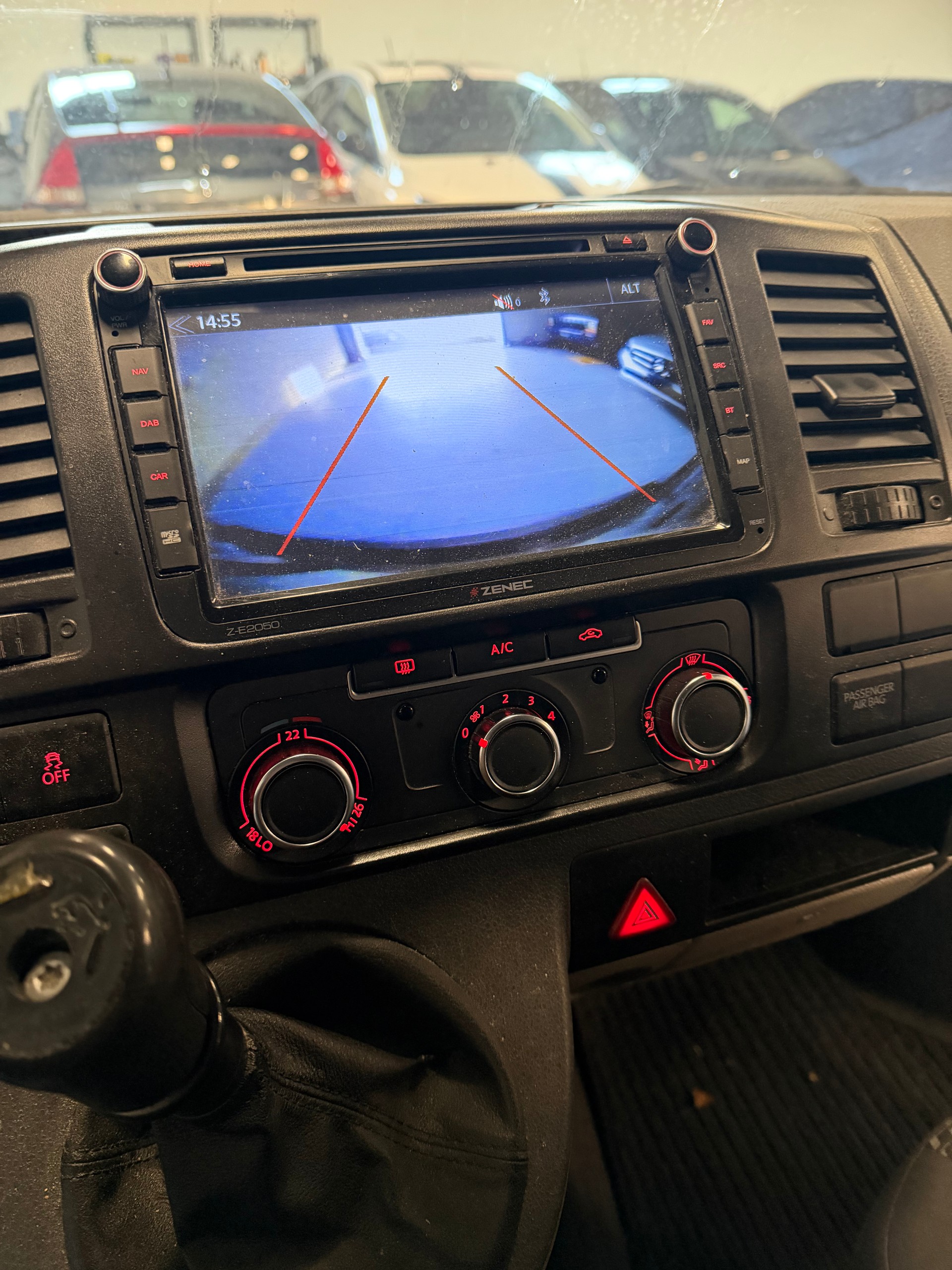VW T5 2.0 TDI Leichenwagen-image-8