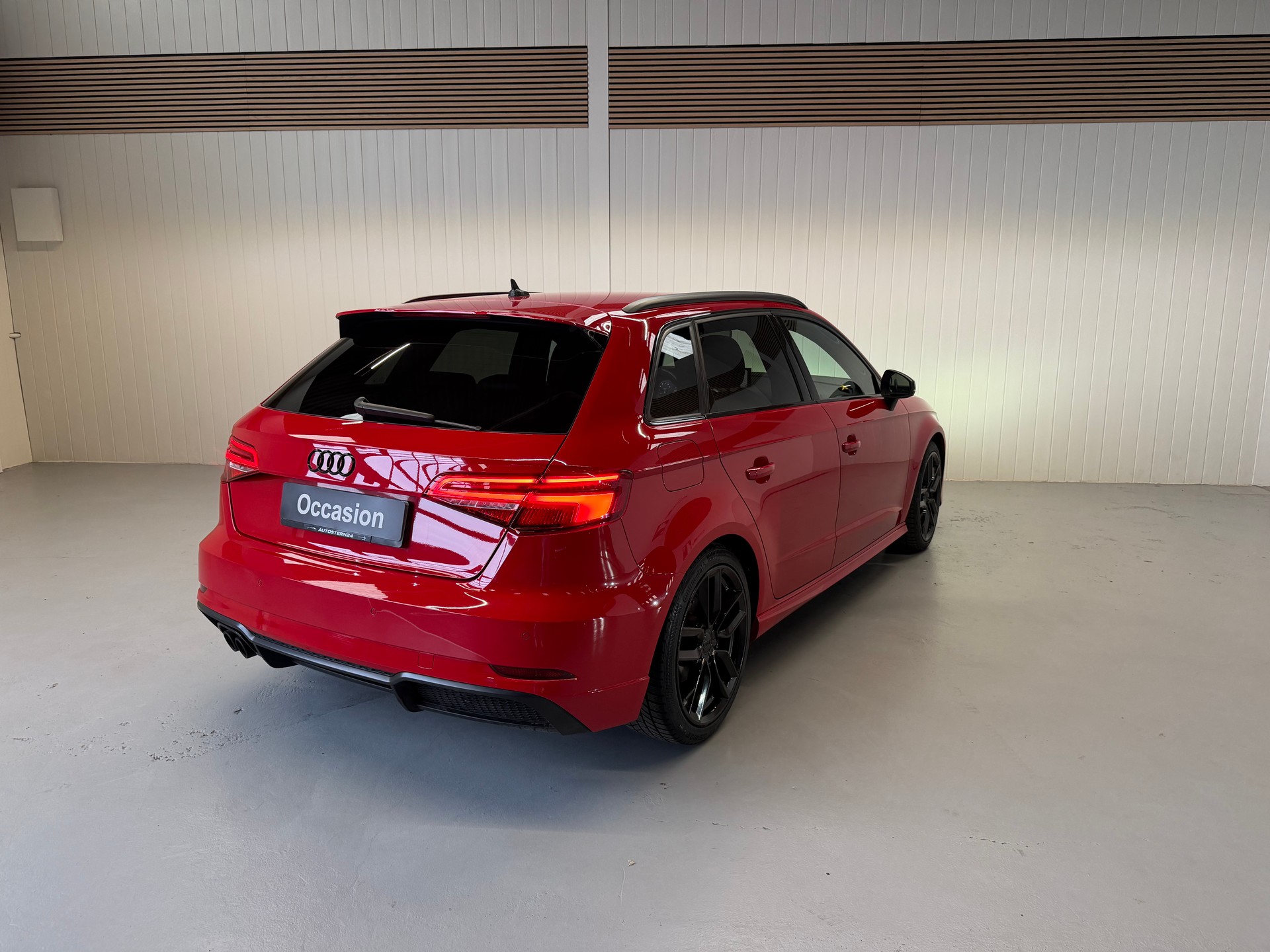 AUDI A3 Sportback 35 TFSI Sport S-tronic-image-2
