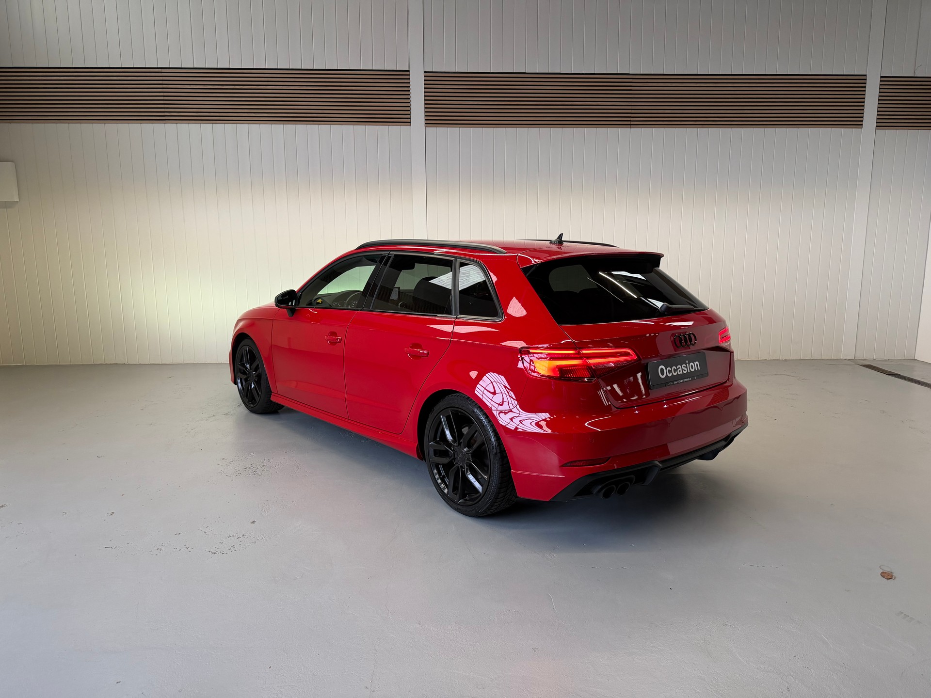 AUDI A3 Sportback 35 TFSI Sport S-tronic-image-3