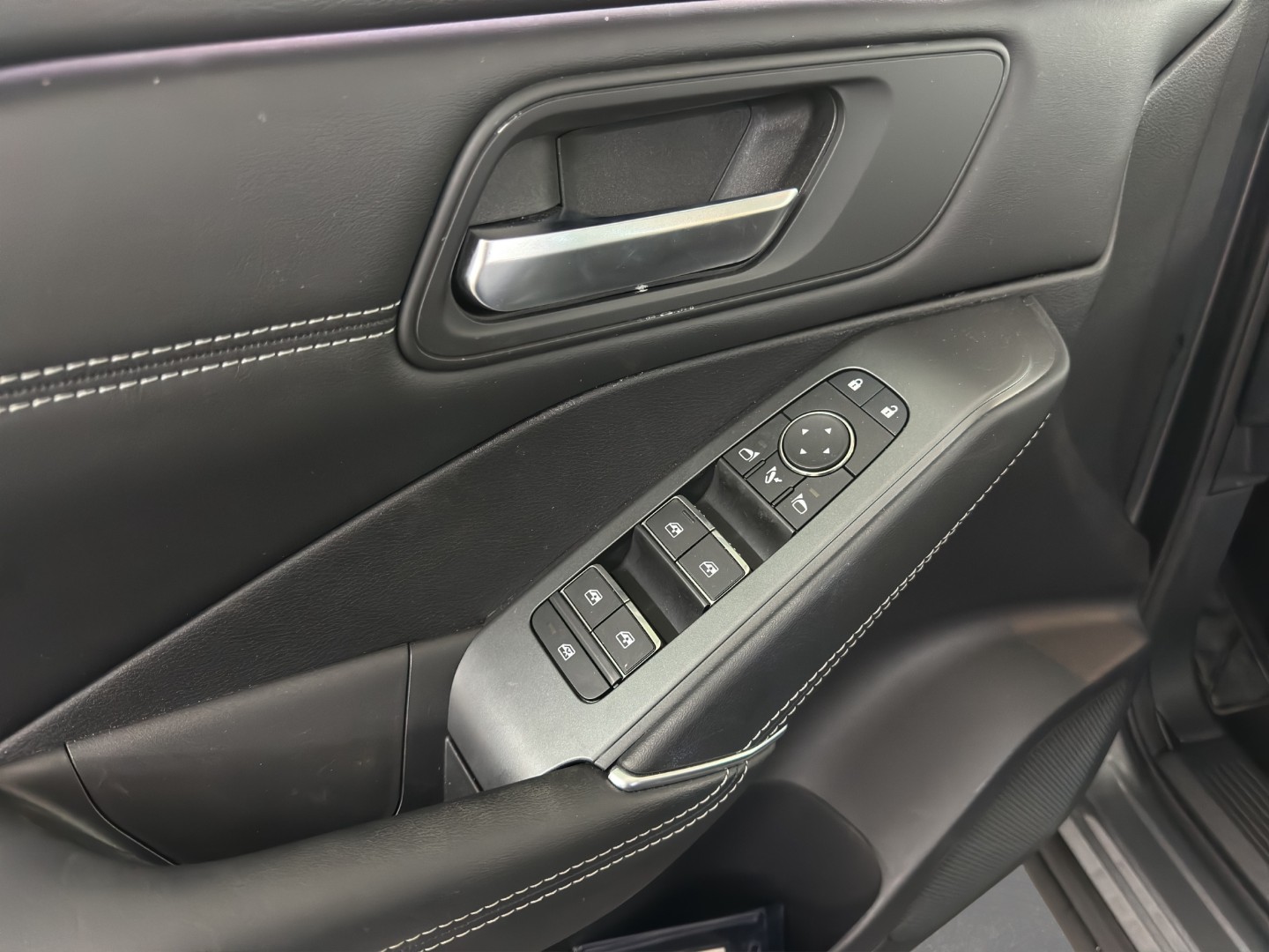 NISSAN Qashqai 1.3 DIG-T MHEV N-Connecta Xtronic-image-14